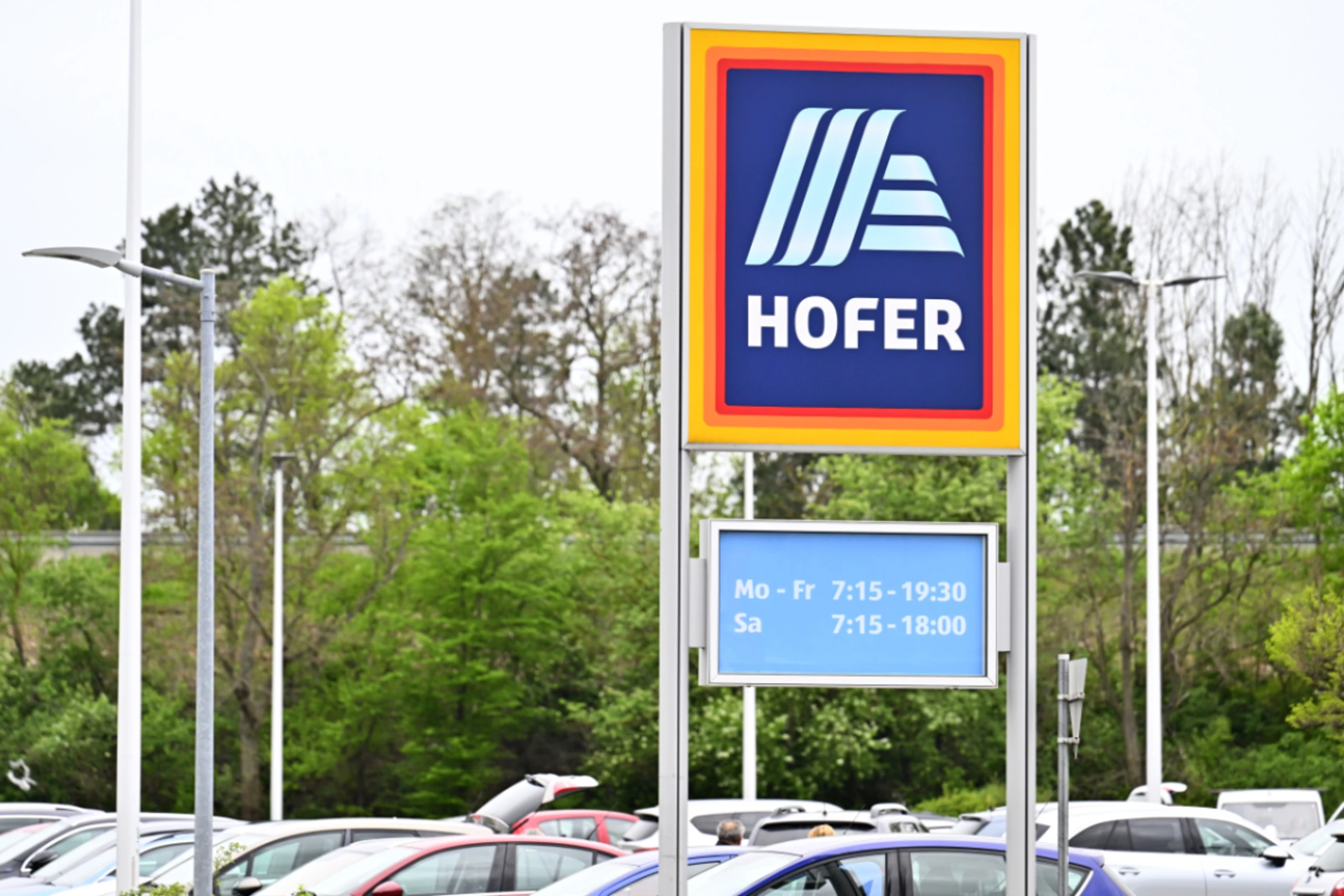 Umstrukturierungen in der Hofer-Firmenzentrale in Sattledt geplant