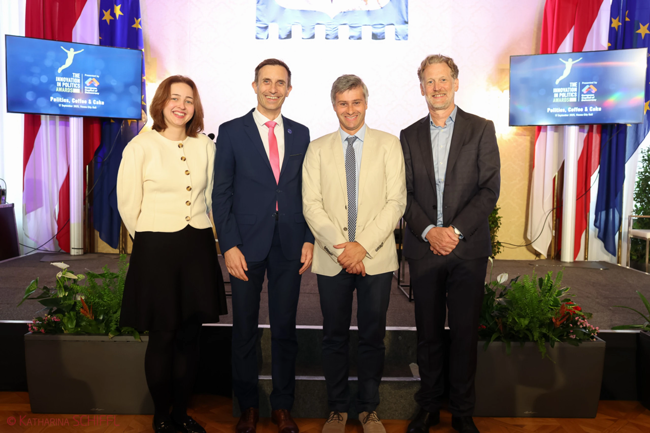 Innovation in Politics Awards 2025: Europas beste Demokratieprojekte ausgezeichnet