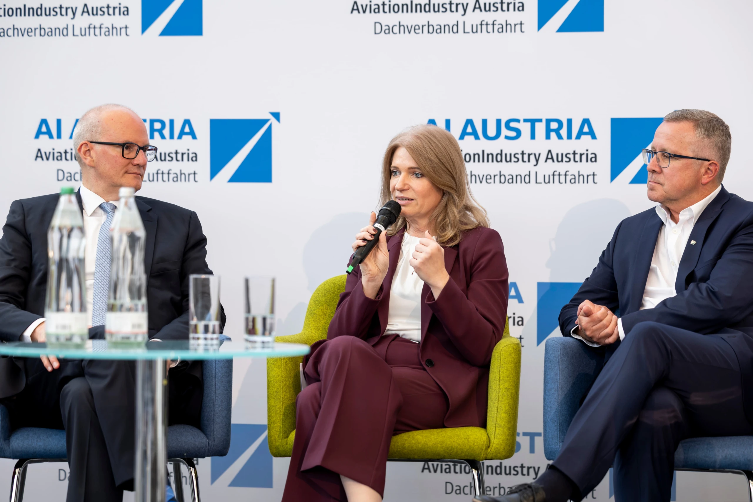 Luftfahrtsymposium 2025: Österreichs Luftfahrtbranche fordert Innovation und klare Standortpolitik