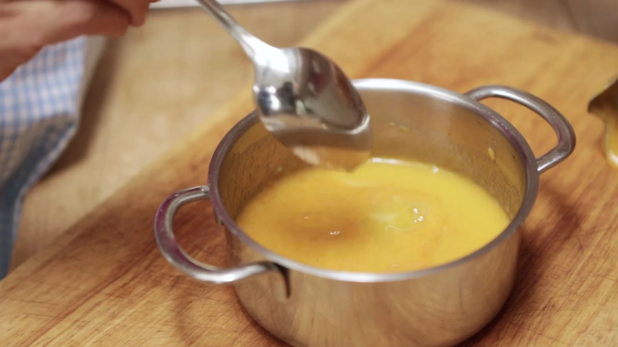 Erdäpfel-Karotten-Fleisch-Brei