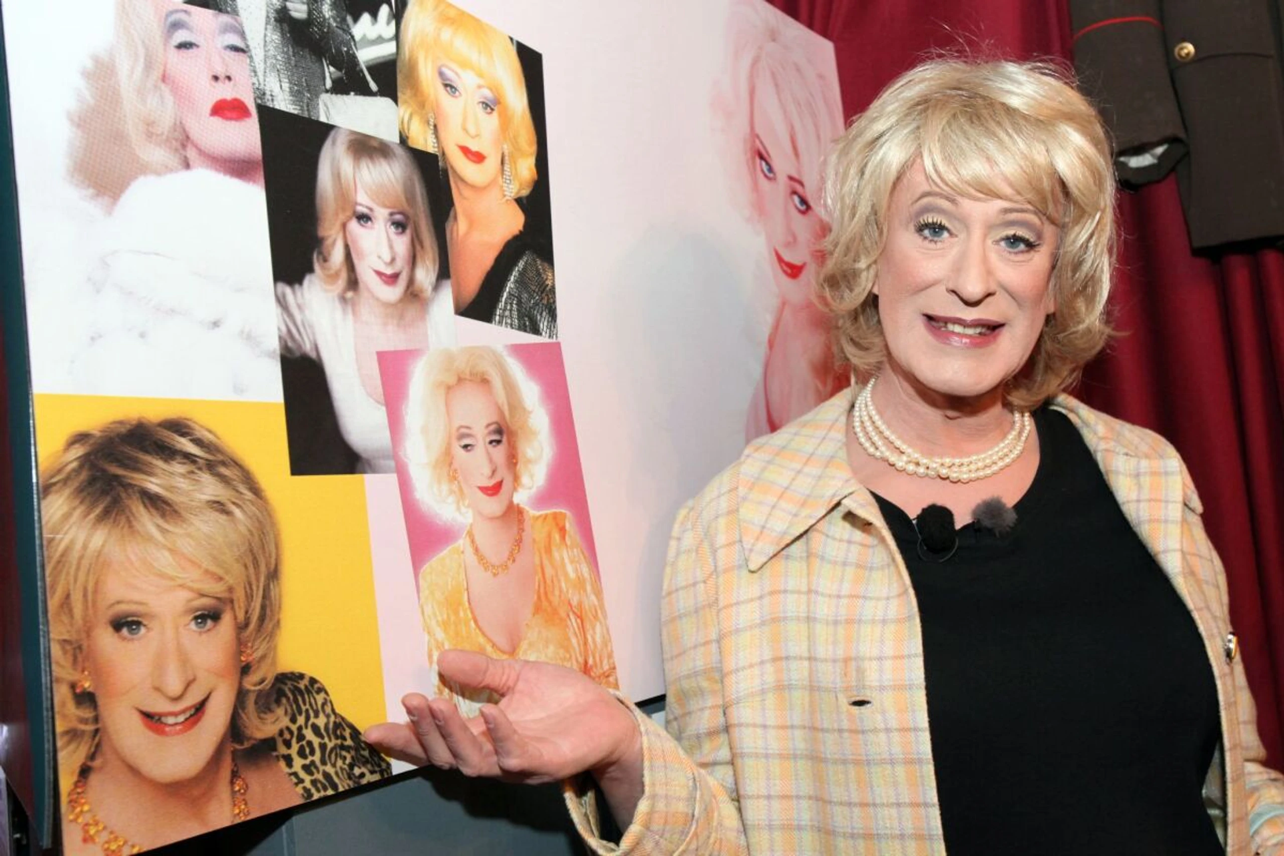 ++ ARCHIVBILD ++ Deutscher Travestiekünstler feiert Geburtstag