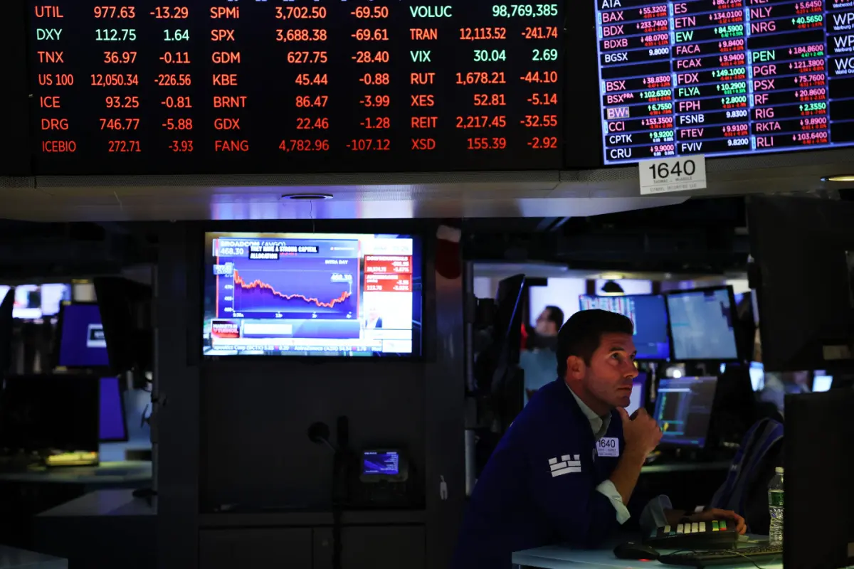 © APA/APA/GETTY IMAGES NORTH AMERICA/SPENCER PLATT Dow rutscht nach Allzeithoch im Verlauf ins Minus