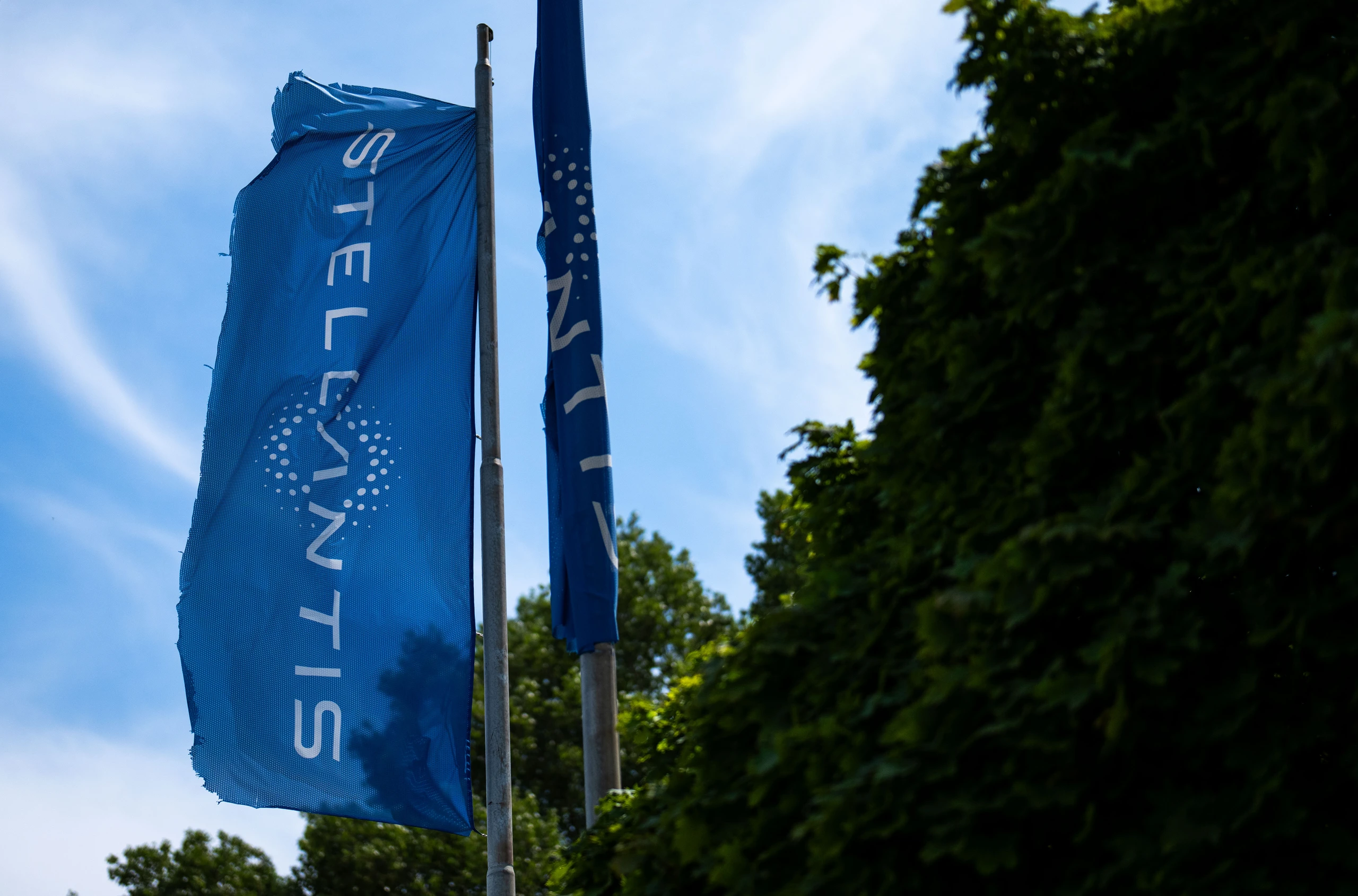 Stellantis stoppt vorübergehend Autoproduktion