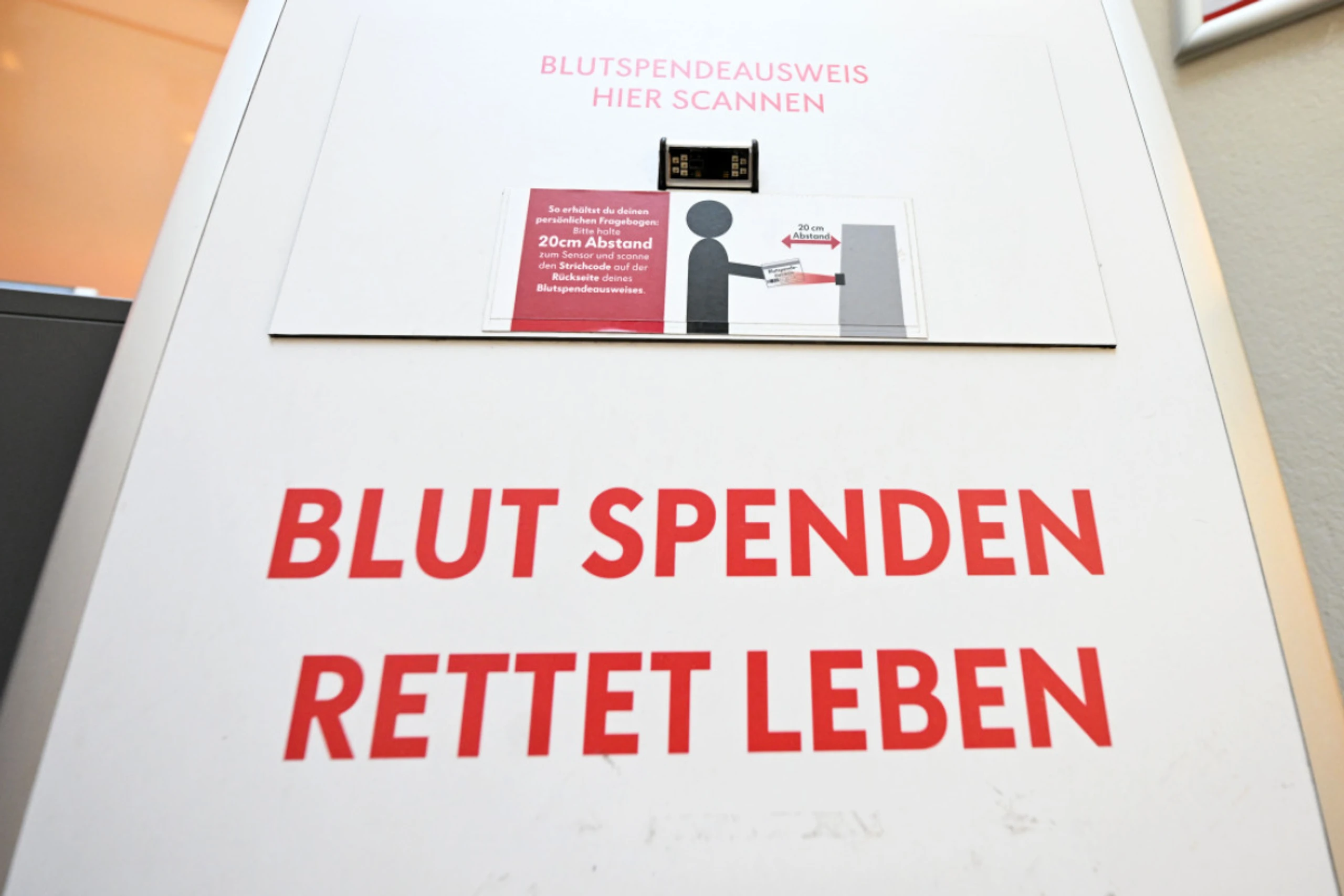 Corona verhindert derzeit in vielen Fällen das Blutspenden