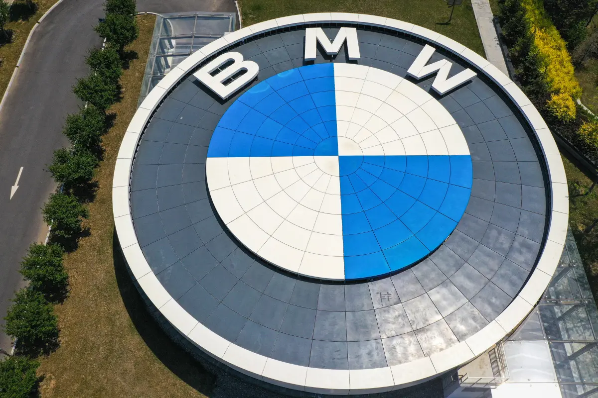 © APA/APA/AFP/STR Jährlich sollen 150.000 Fahrzeuge des Modells BMW iX3 vom Band rollen