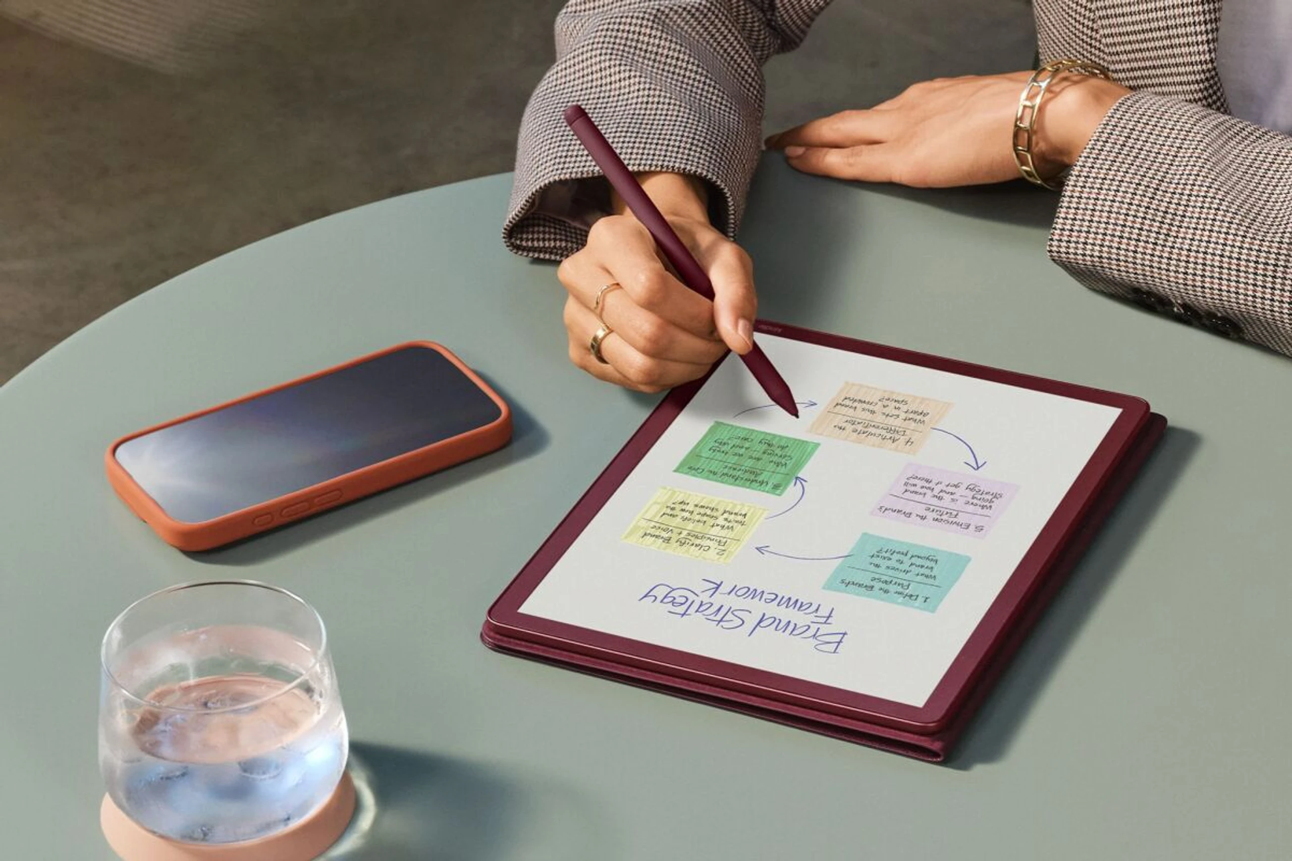 Dezente Farbdarstellung: Der neue Kindl Scribe Colorsoft von Amazon