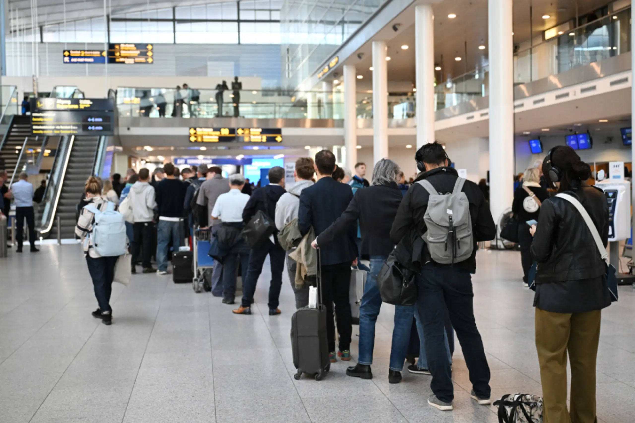 Flugbetrieb wieder aufgenommen