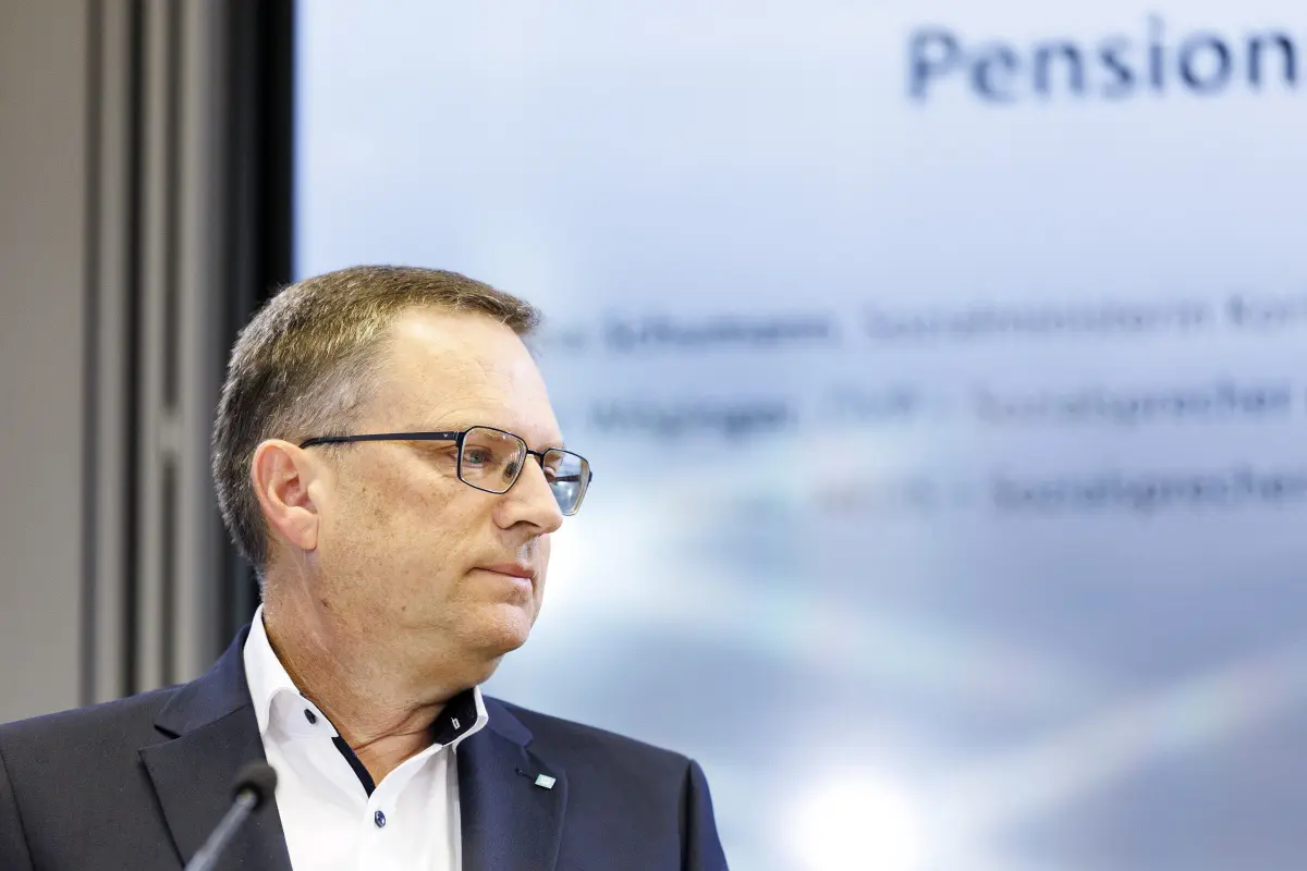 August Wöginger bei einer Pressekonferenz Mitte September