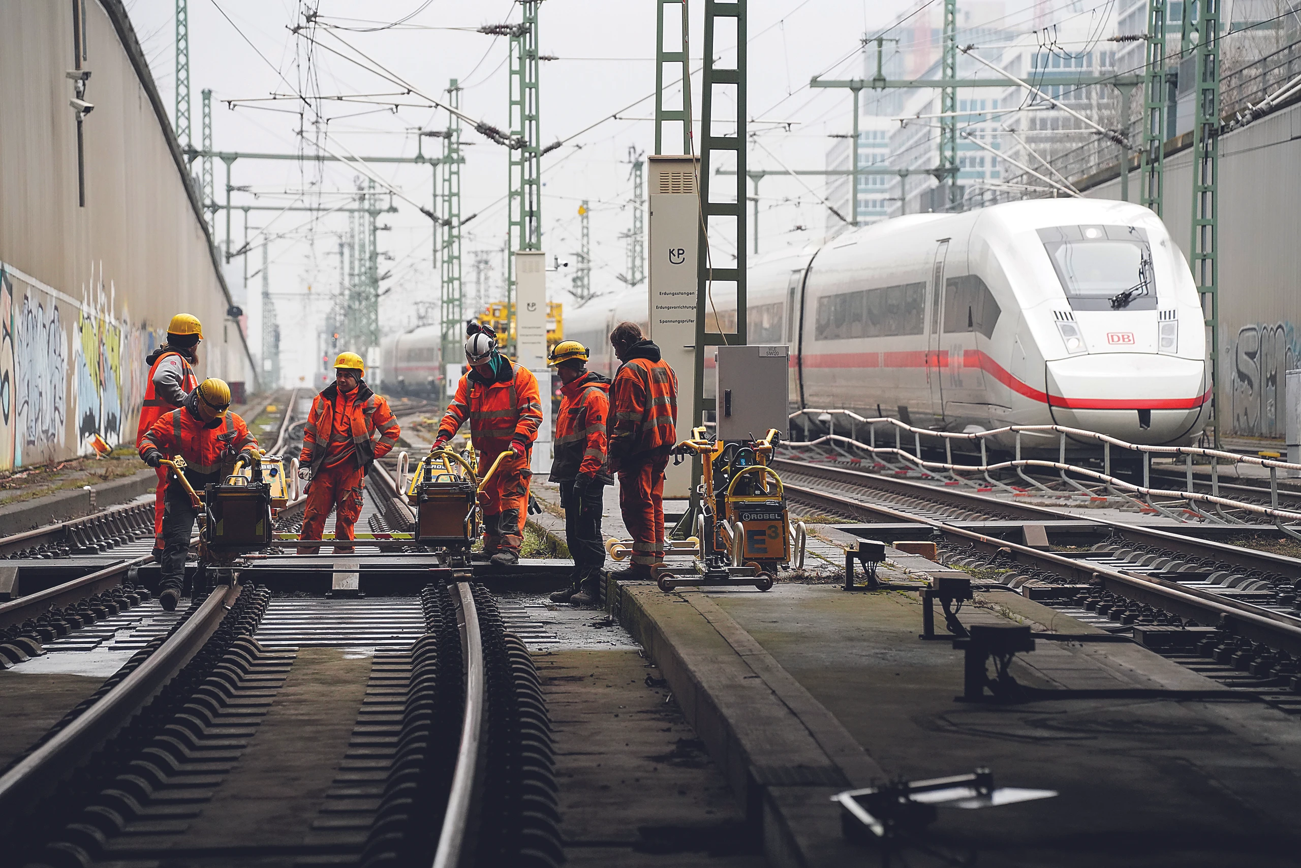 Was die Deutsche Bahn von der ÖBB lernen kann - und was besser nicht