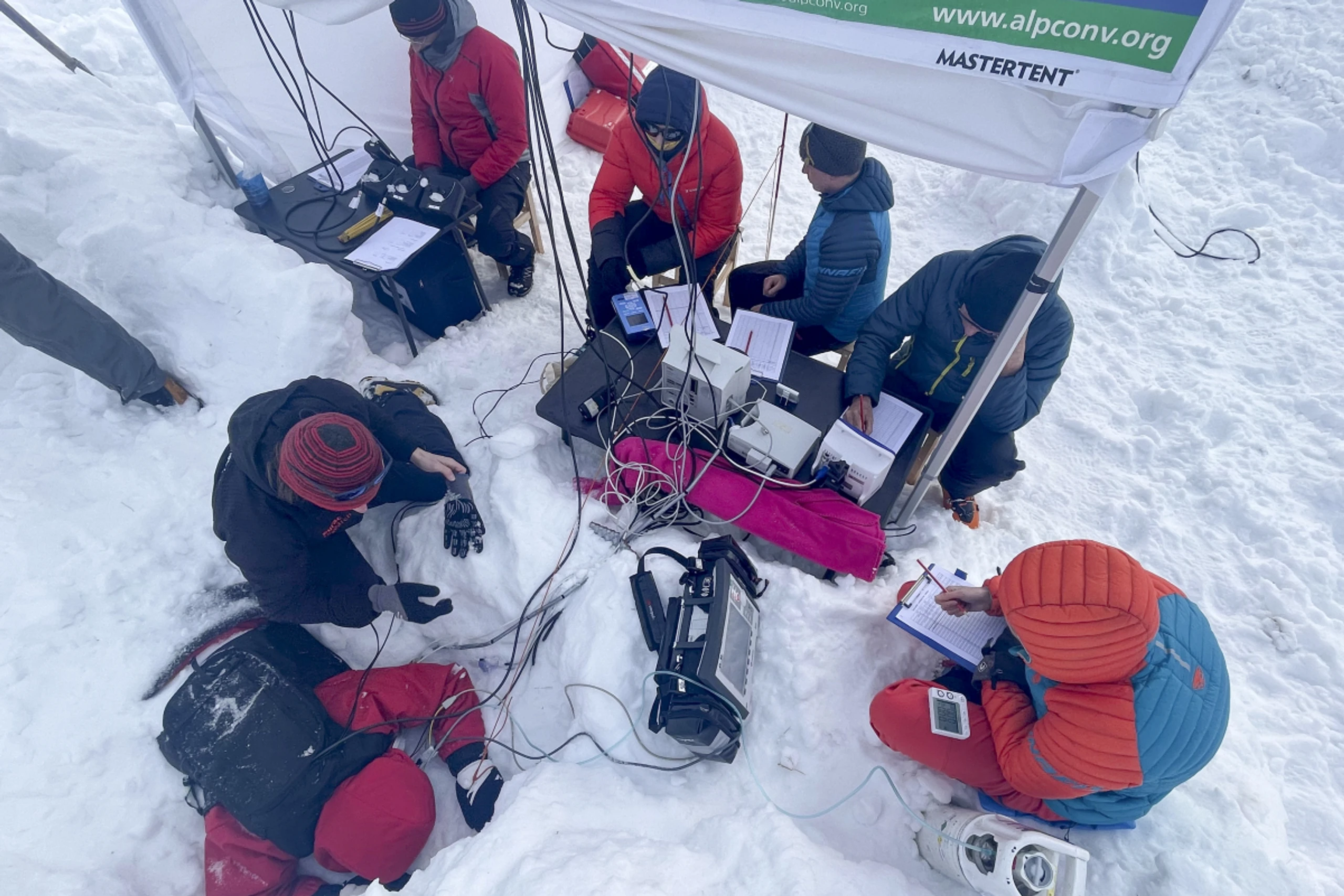 Das System "Safeback SBX" pumpt Luft vor das Gesicht