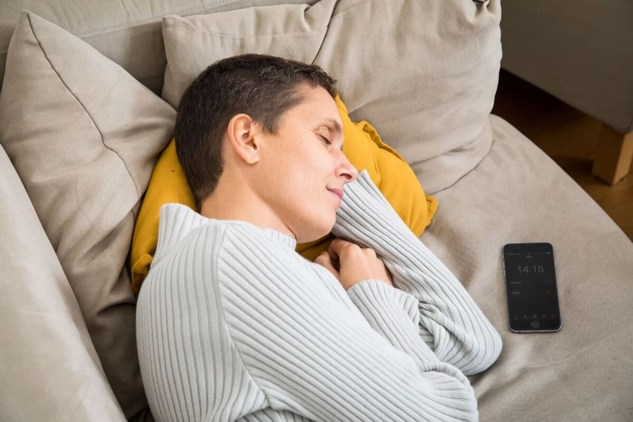 Wecker muss sein! Mittagsschlaf sollte man zeitlich begrenzen
