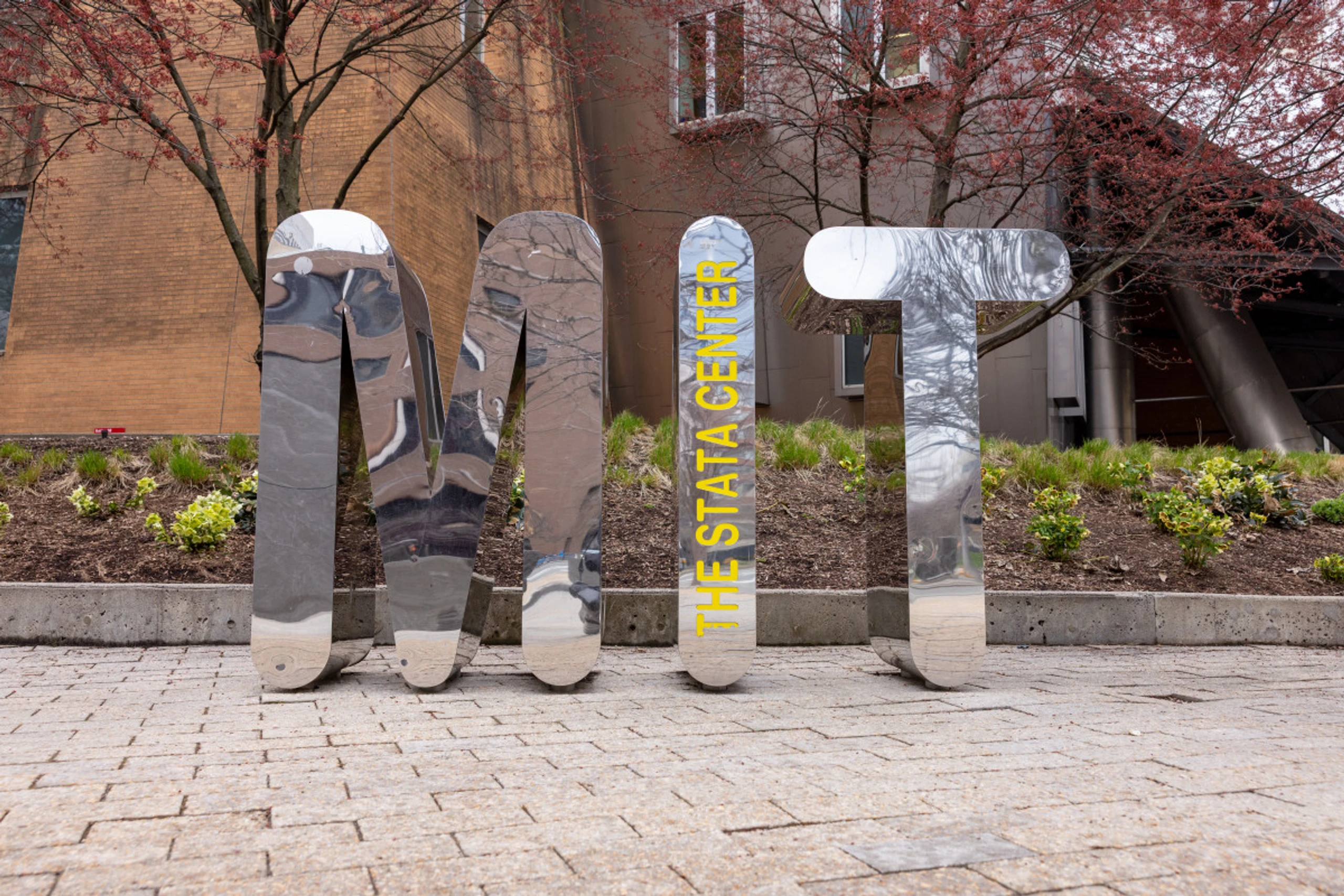 MIT will sich nicht unterordnen