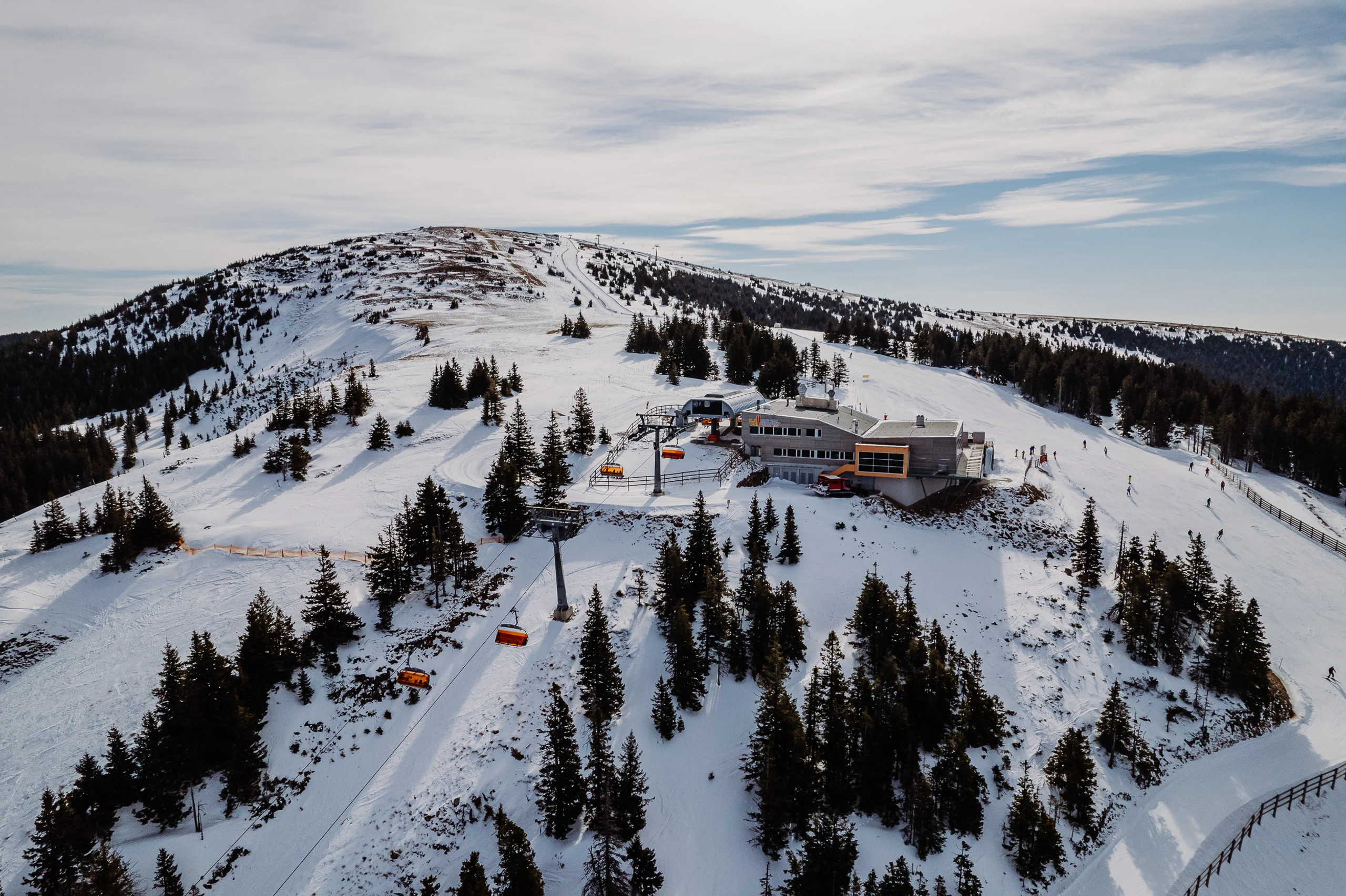 © NicoleSeiser Blurred image background