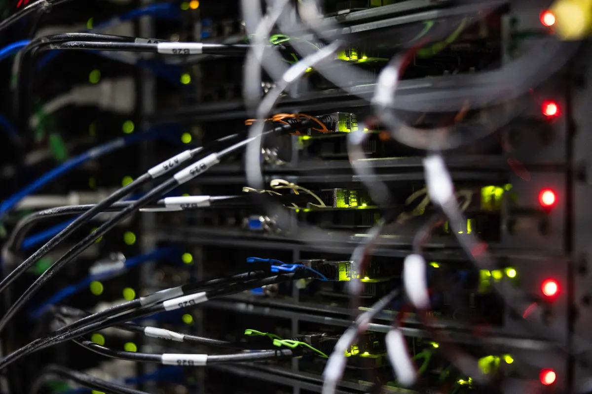 © APA/APA/AFP/SAMEER AL-DOUMY Gruppe um Nvidia und Blackrock