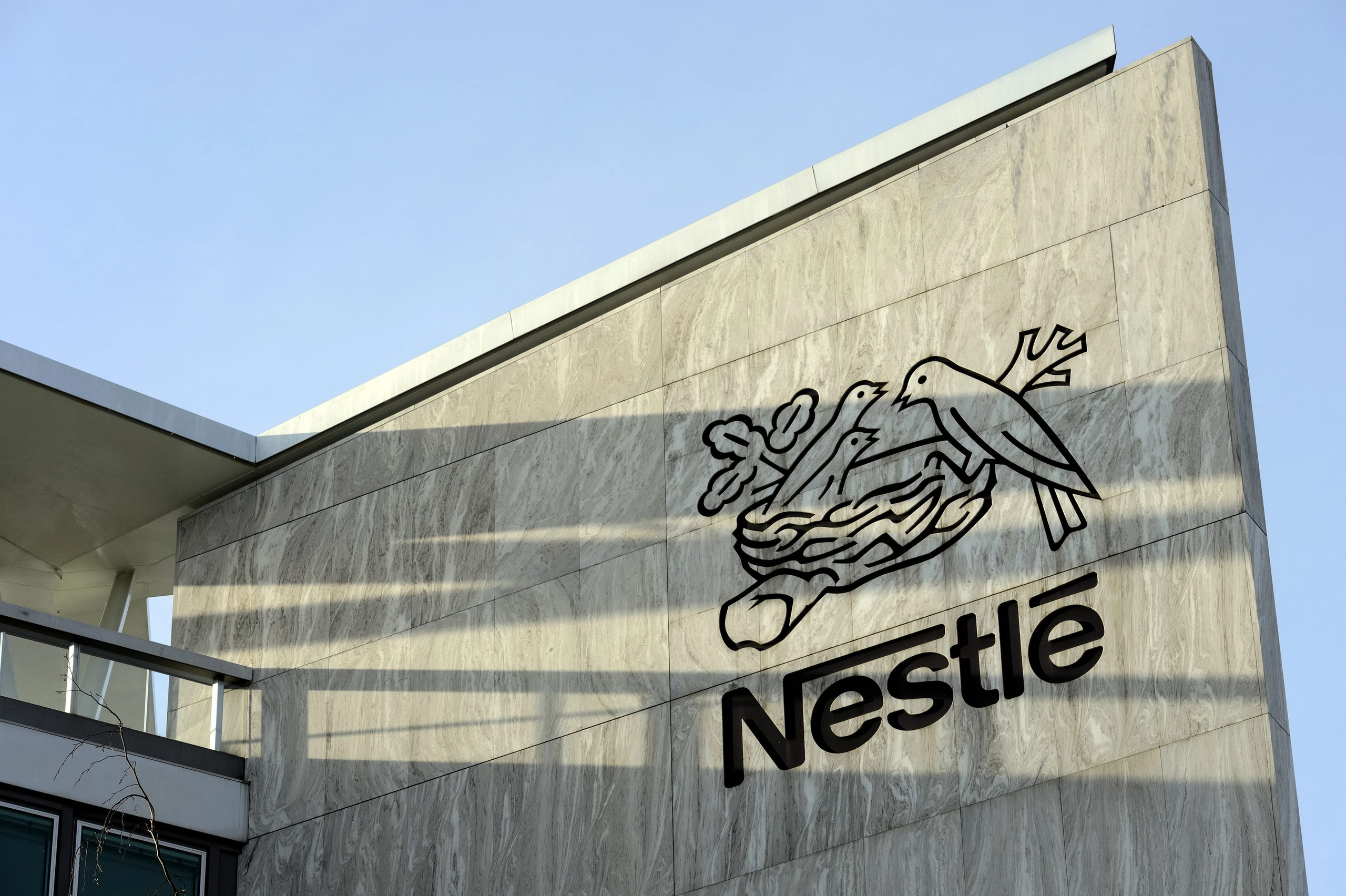 Nestlé streicht 16.000 Stellen