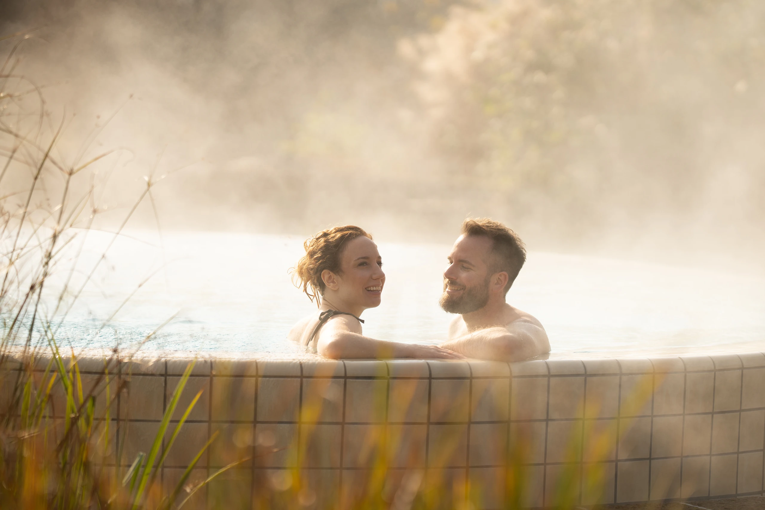 Therme mit einer Frau und einem Mann