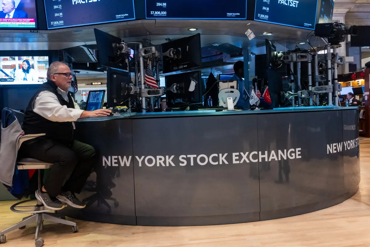 © APA/APA/GETTY IMAGES NORTH AMERICA/SPENCER PLATT Dow Jones verliert gibt 0,65 Prozent ab
