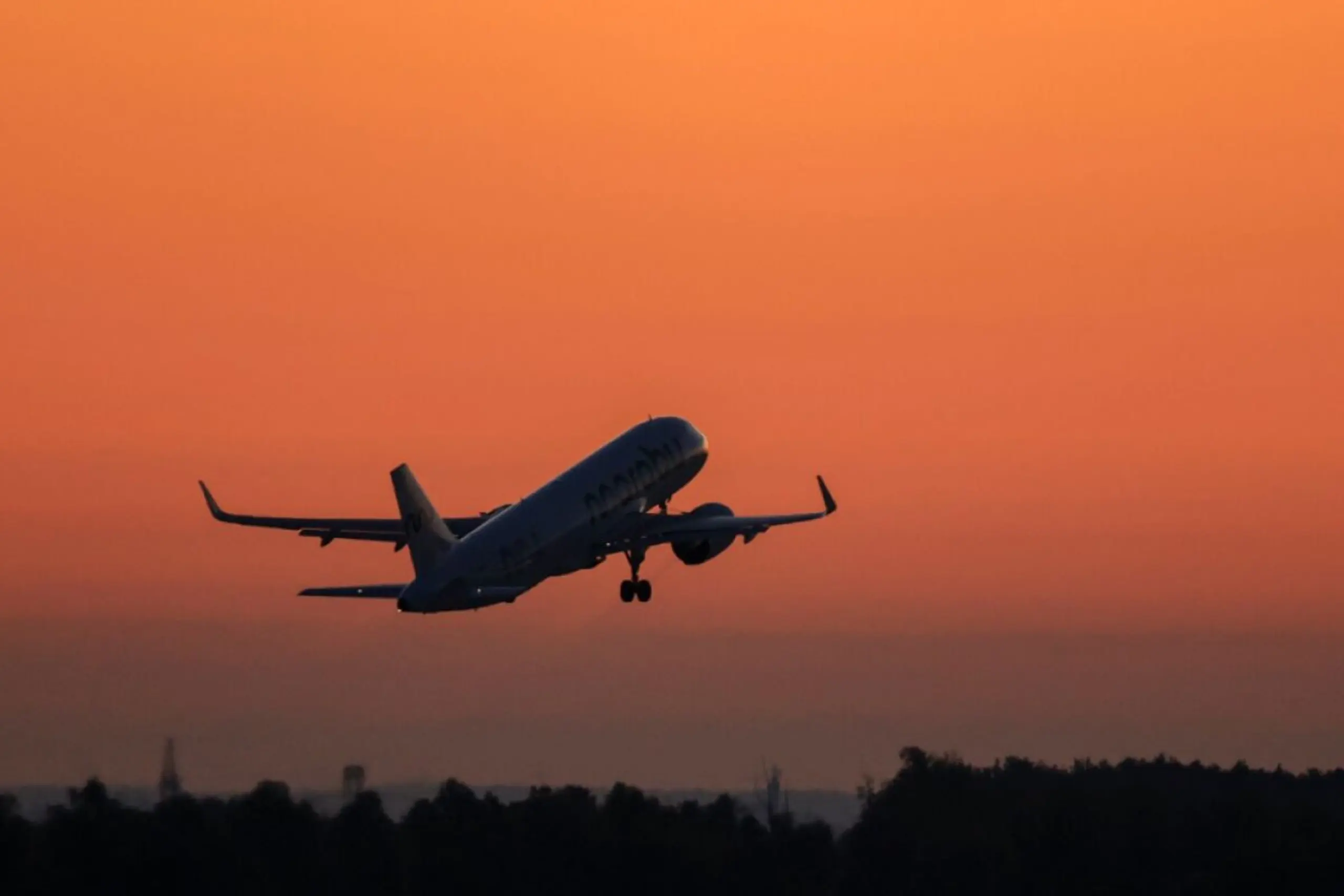 ++ ARCHIVBILD ++ Luftfahrtkonzerne fordern Restriktionen gegen chinesische Konkurrenz