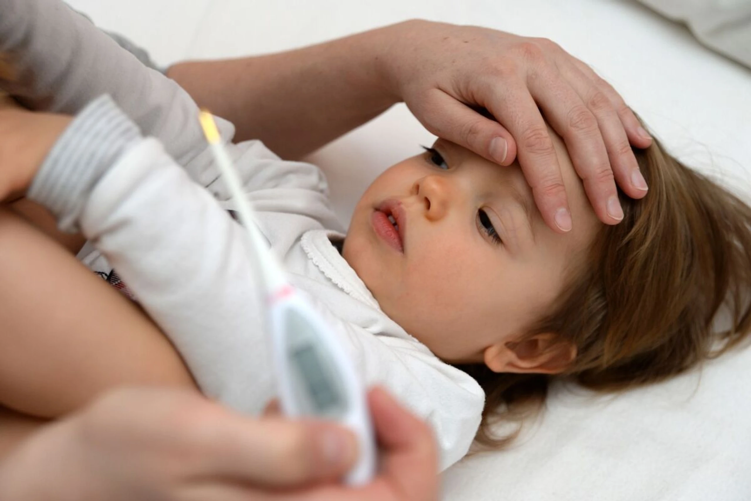 Einen Fieberkrampf beim Kind vergessen Eltern nicht so schnell