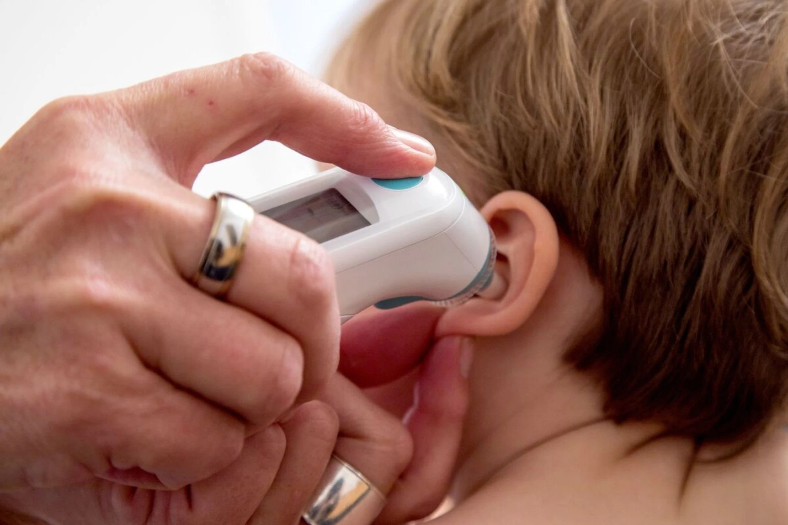 Bei Kindern ab einem Jahr messen Infrarot-Trommelfellthermometer genau