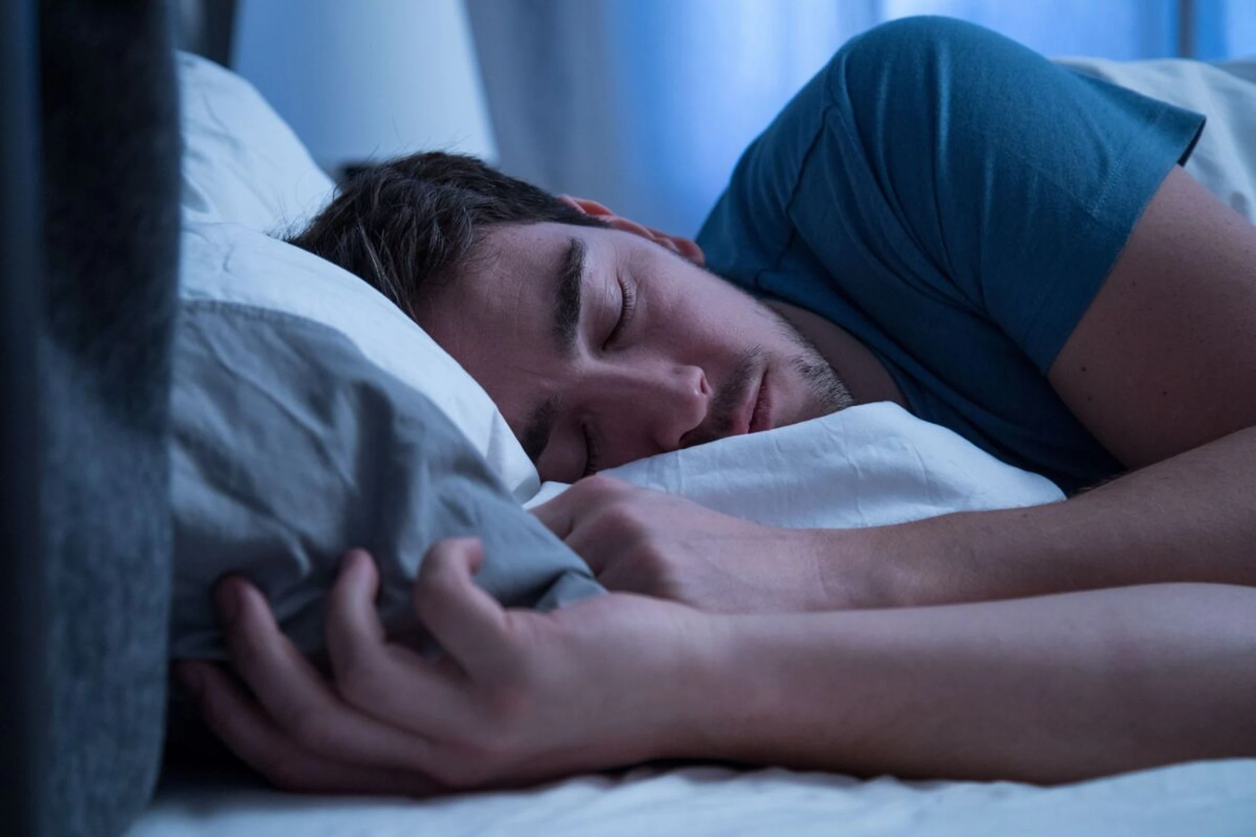 15 Minuten später ins Bett: So kann man die innere Uhr avorbereiten