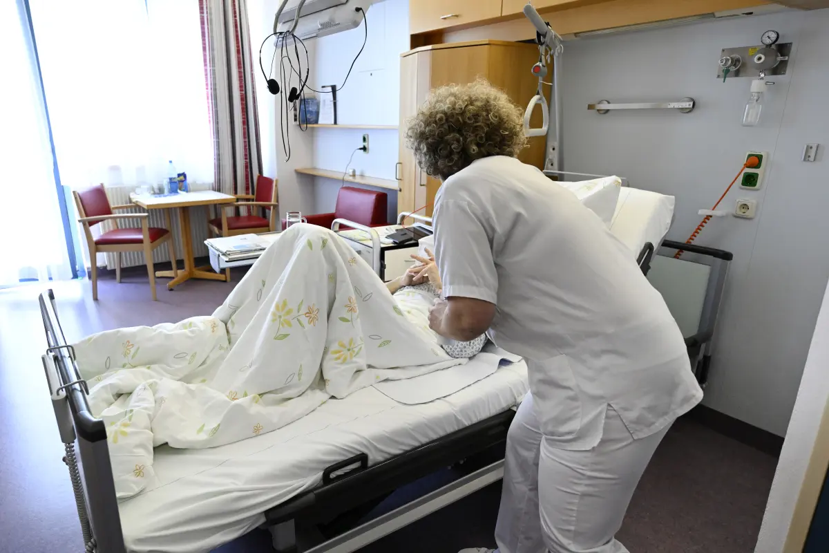 © APA/APA/THEMENBILD/HANS KLAUS TECHT Pflege gilt künftig als Schwerarbeit