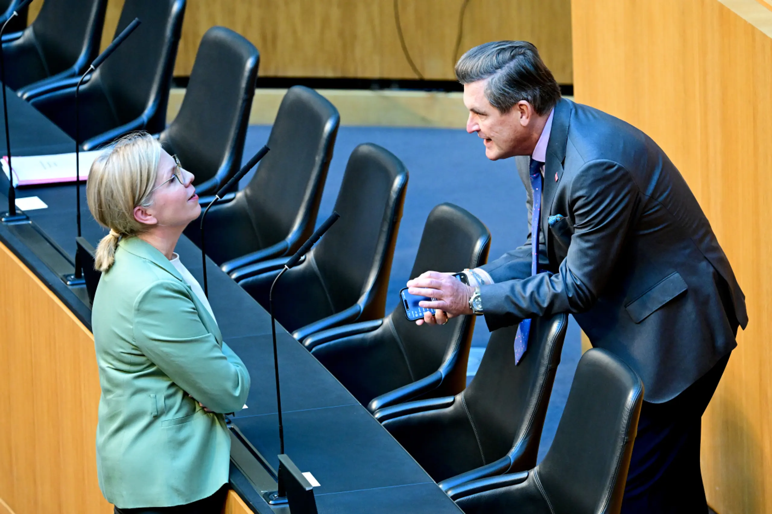 Verkehrsduell im Hohen Haus