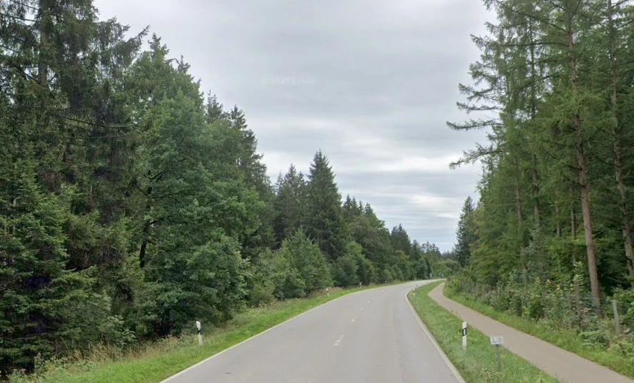 © Screenshot/GoogleMaps Blurred image background