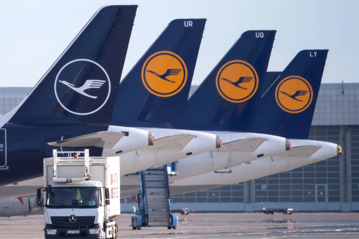 AUA-Mutter übernimmt bisherigen Dienstleister