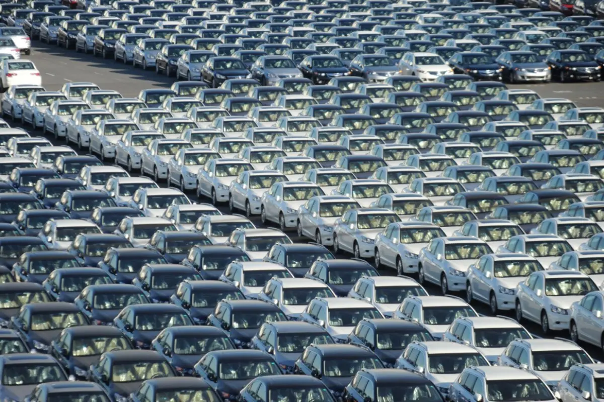 © APA/APA/EPA Im September wurden 888.672 Autos neu angemeldet und damit 10,0 % mehr