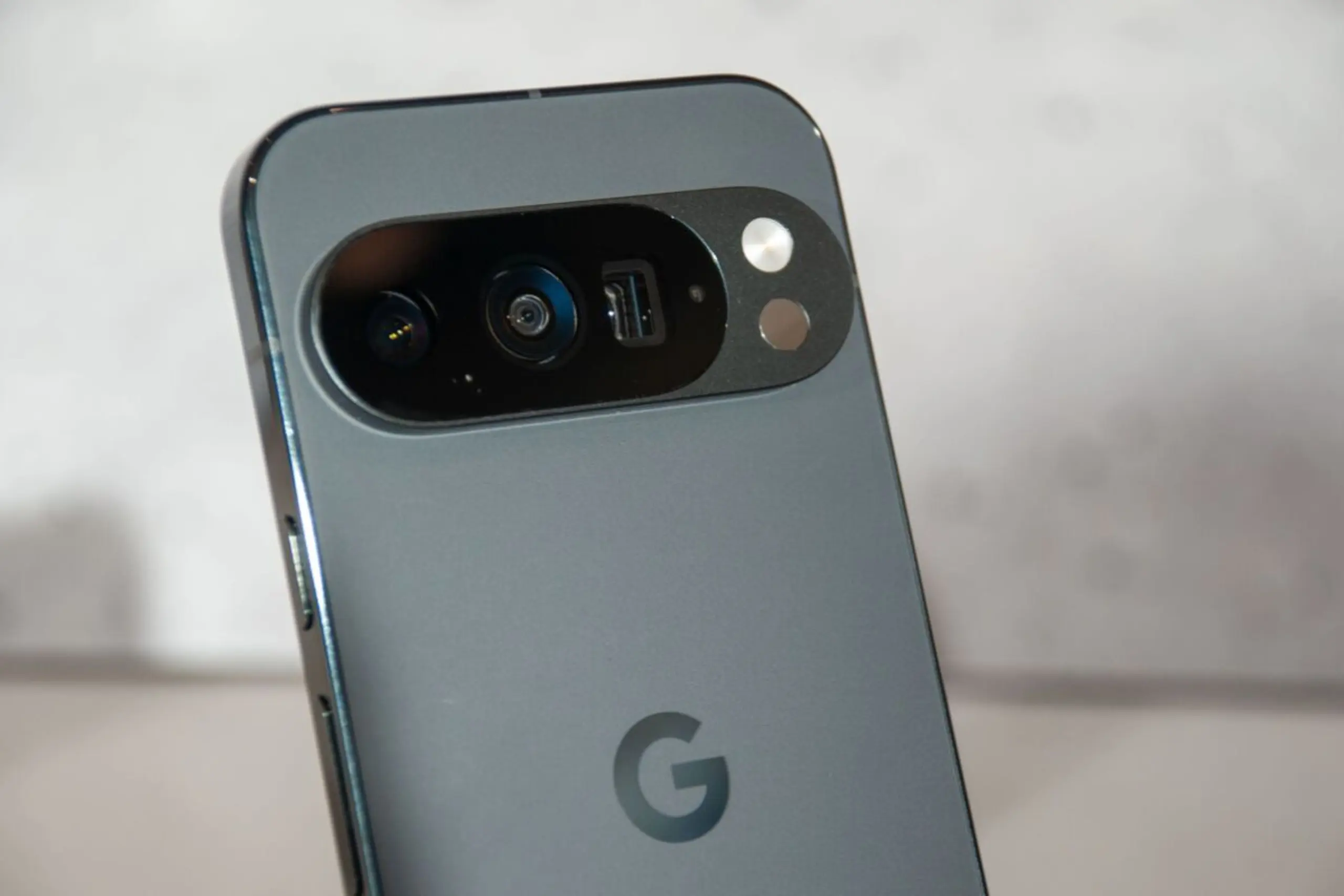 Das Display des Google Pixel 10 Pro verfügt über eine höhere Auflösung