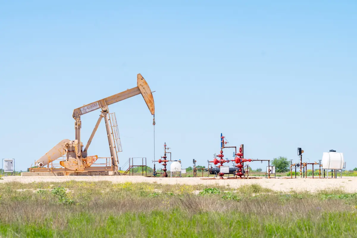 © APA/APA/GETTY IMAGES/BRANDON BELL Rohölvorräte sanken um 6,9 auf 416,0 Millionen Barrel