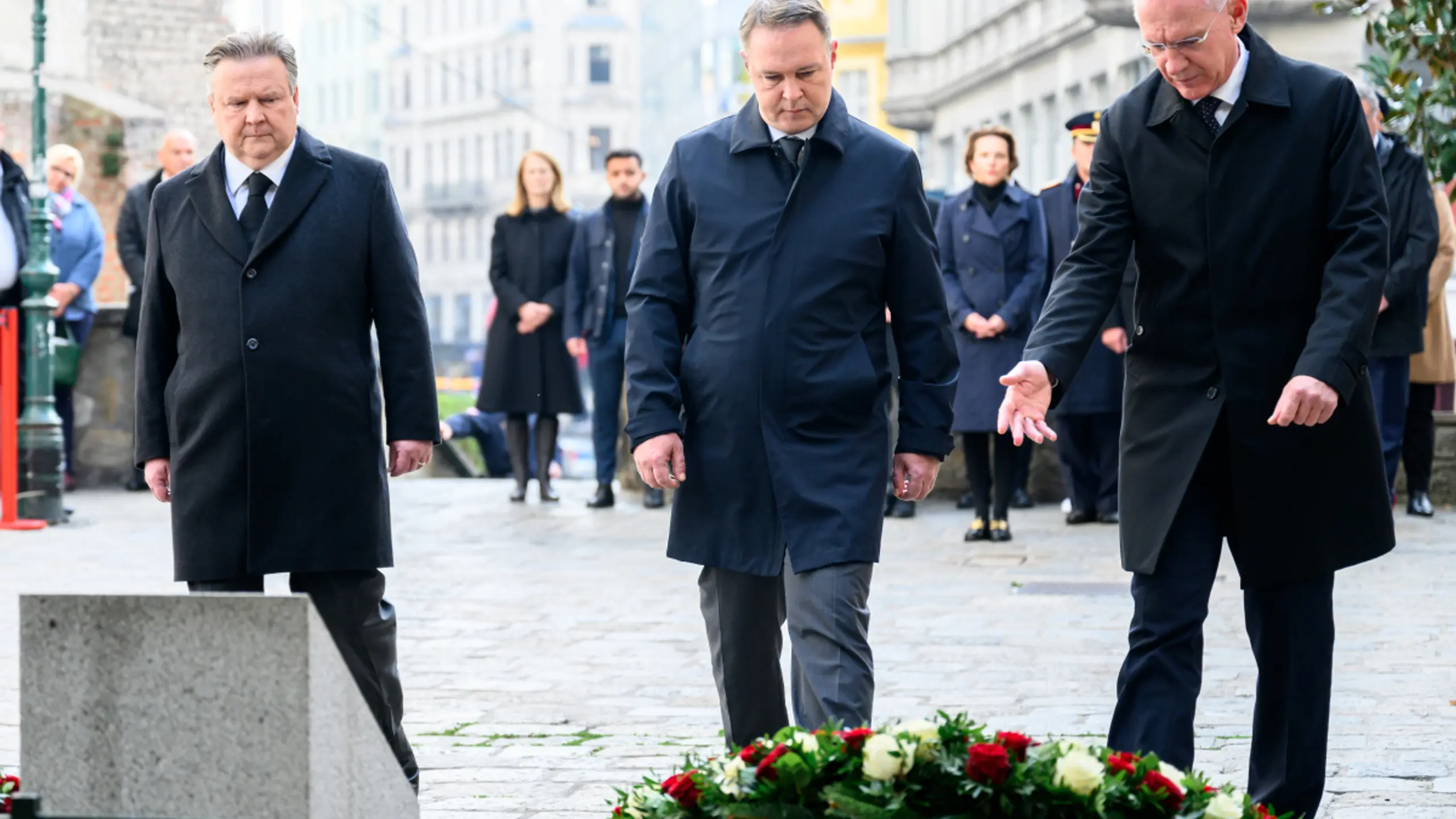 © APA/APA/MAX SLOVENCIK/MAX SLOVENCIK Spitzenpolitiker bei der Kranzniederlegung