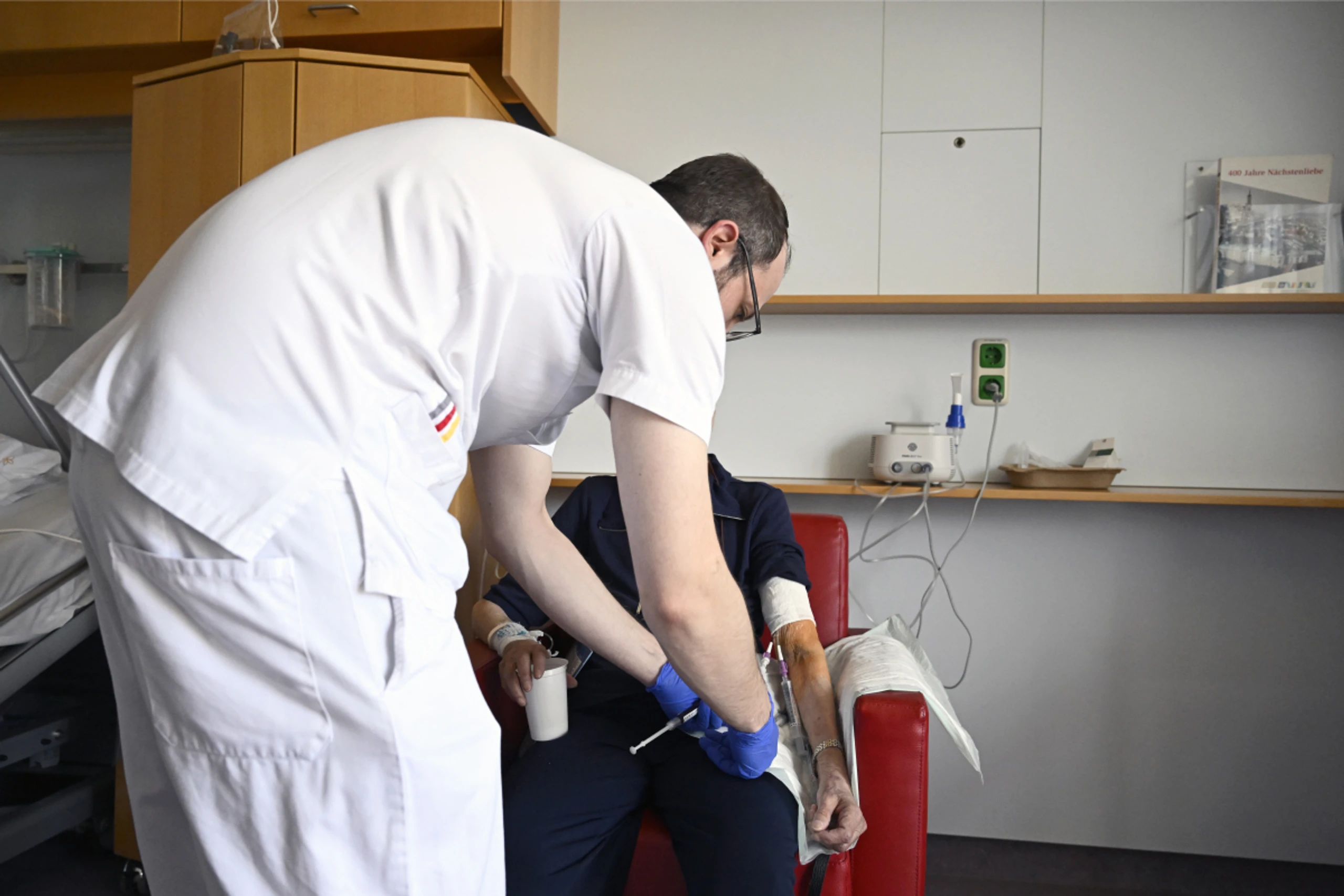 Arbeitsbedingungen im Pflegebereich: Oft belastend