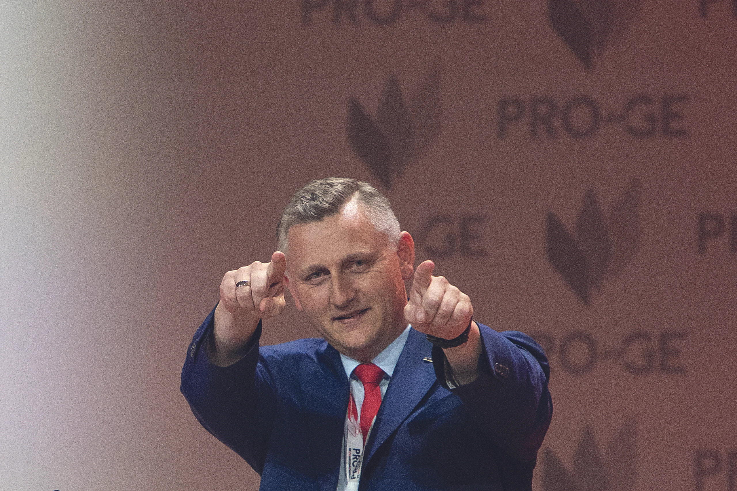 © picturedesk.com/Alex Halada Blurred image background