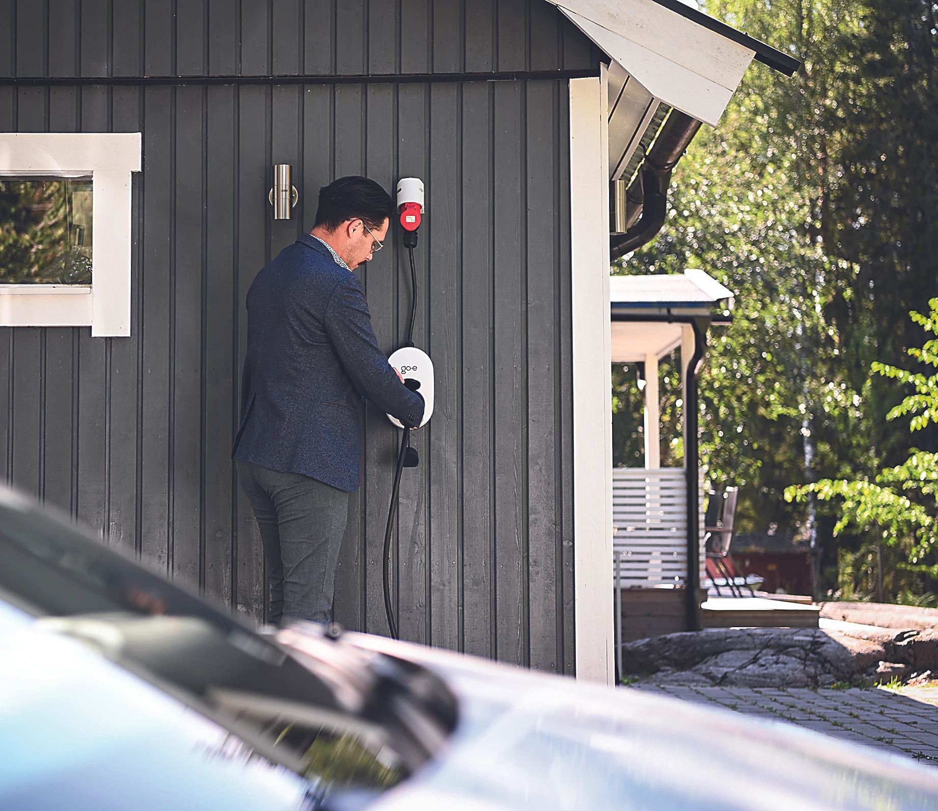 © go-e GmbH Blurred image background