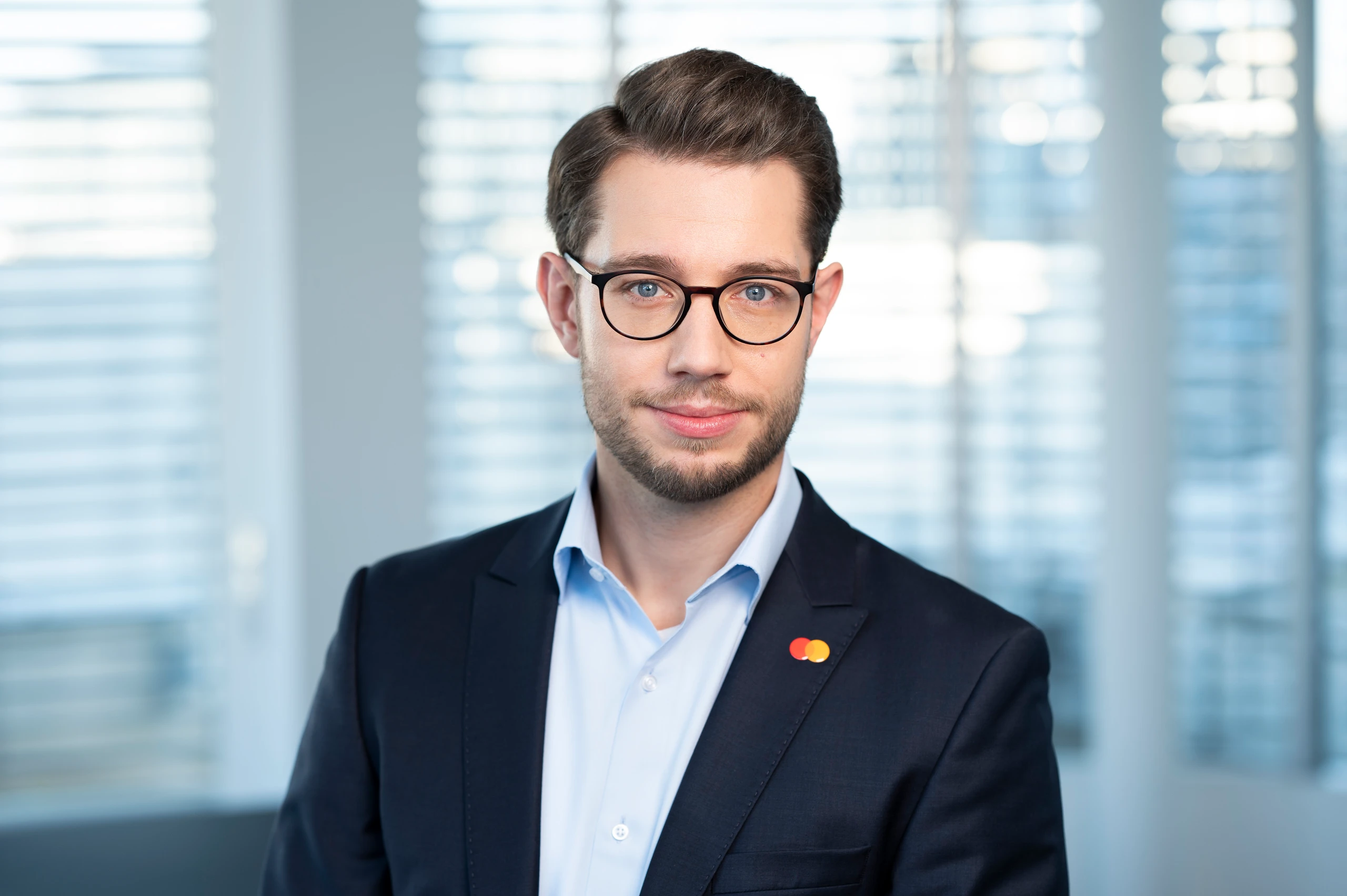Porträtfoto von Michal Brönner, Country Manager Österreich von Mastercard