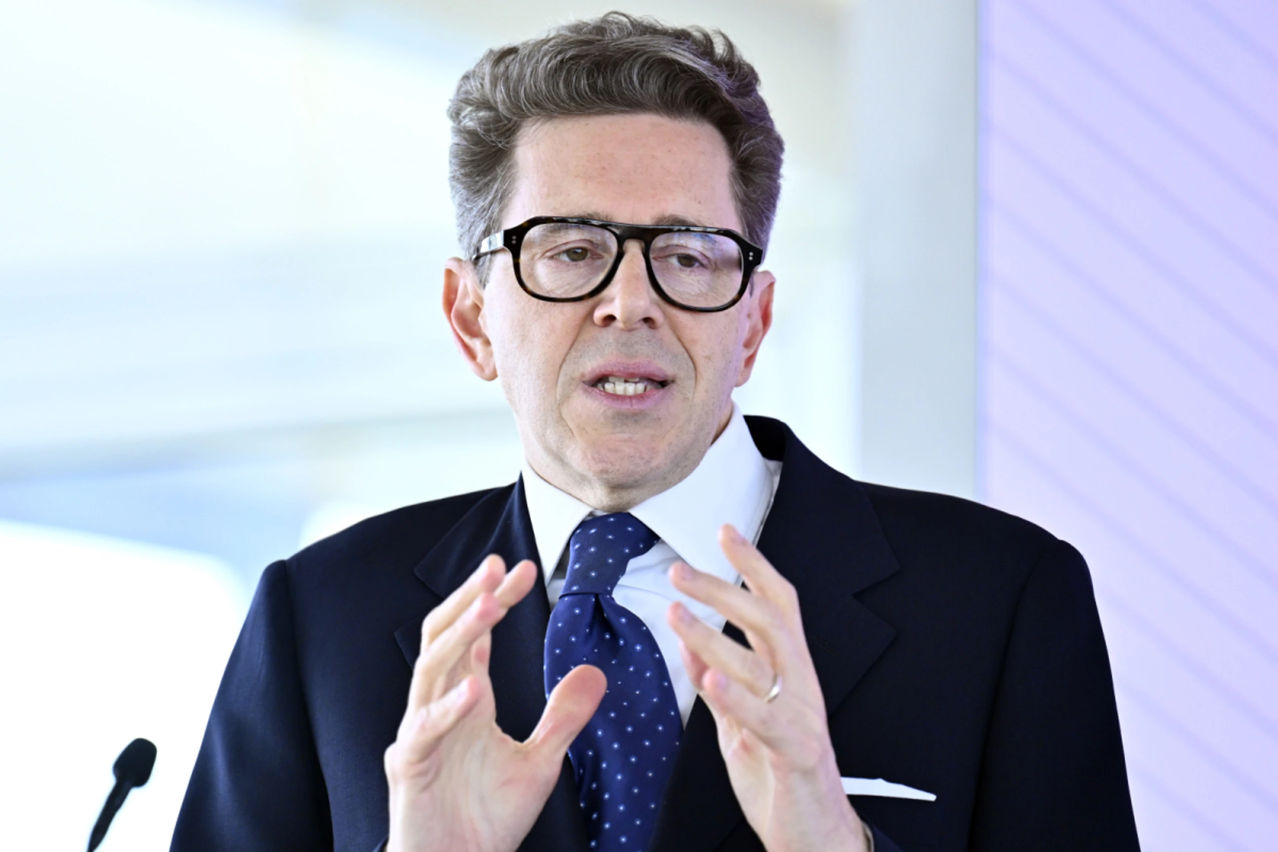 Mahrer um Schadensbegrenzung bemüht