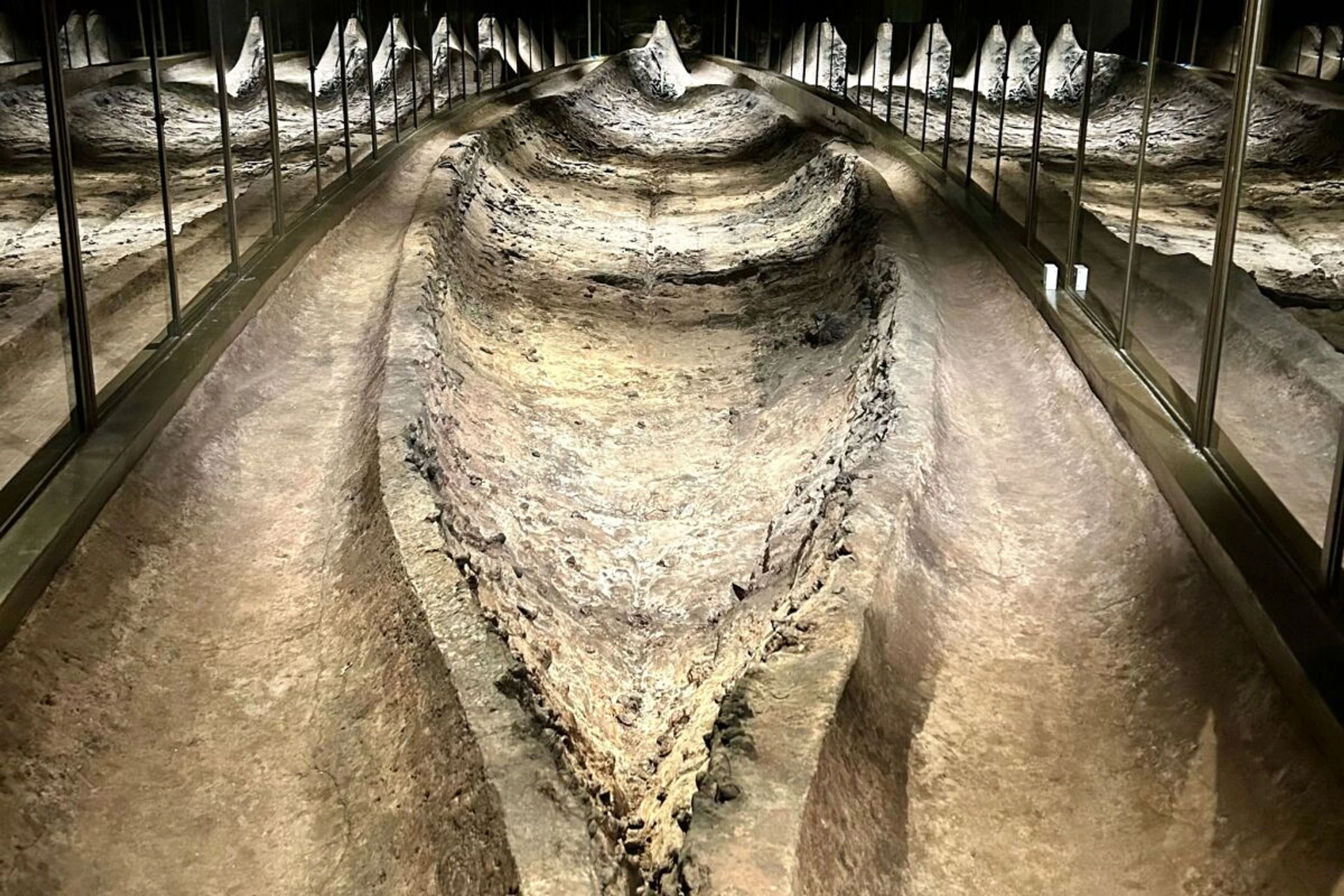 Attraktion in Ladby: das einzige begehbare Schiffsgrab Skandinaviens