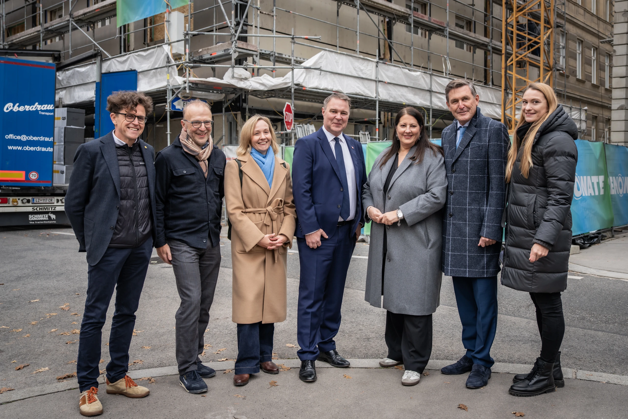 © BMIMI Tobias Holzer Blurred image background