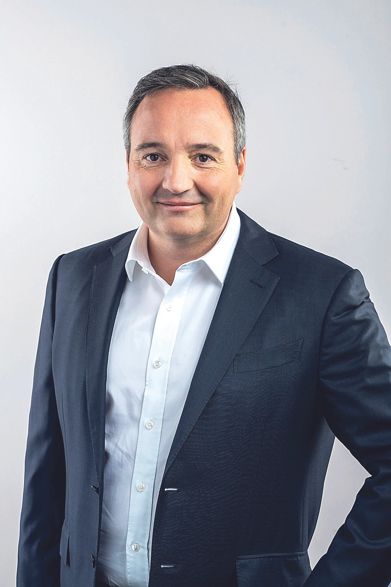 © Croma Blurred image background