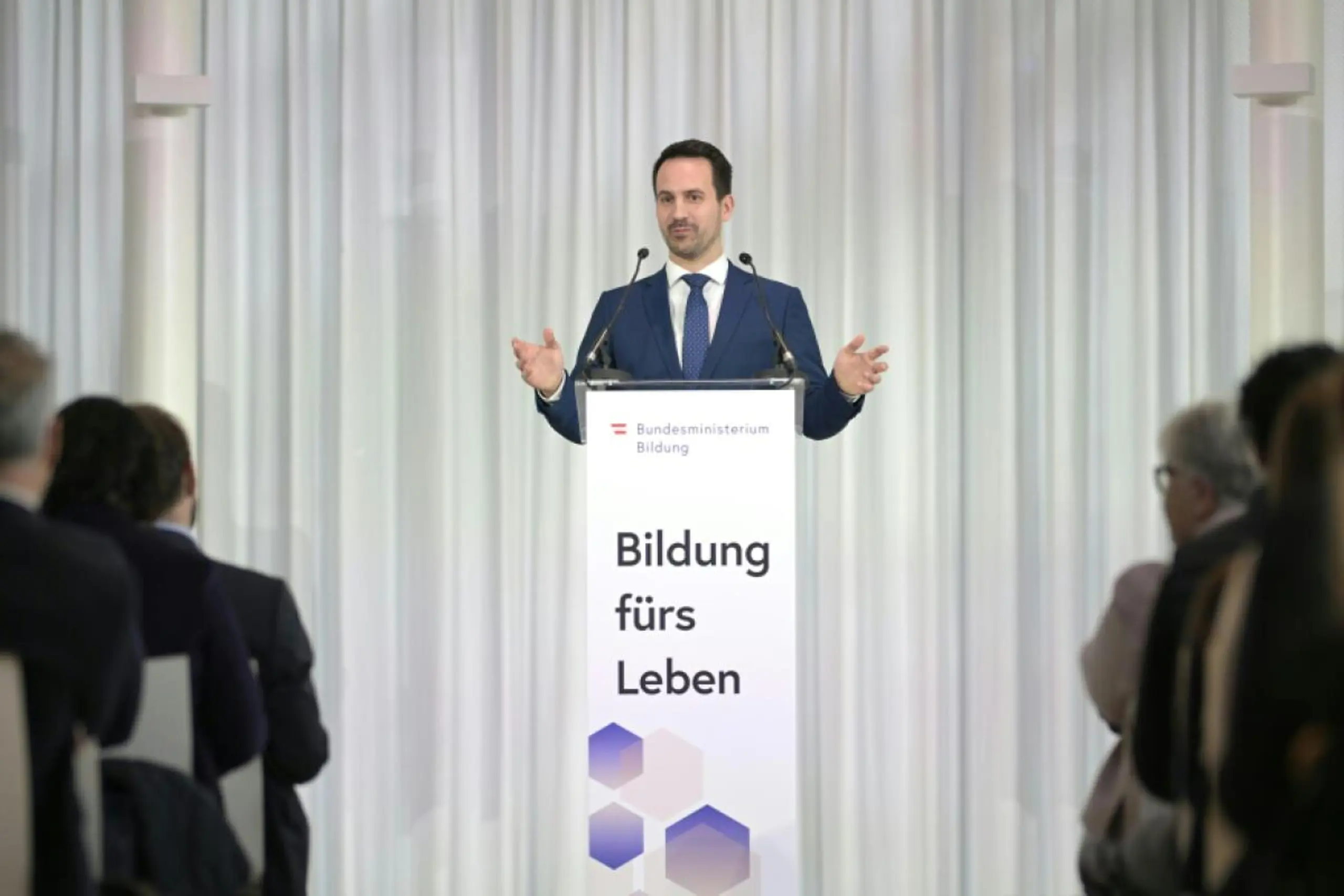 Wiederkehr will den Totalumbau im Bildungssystem