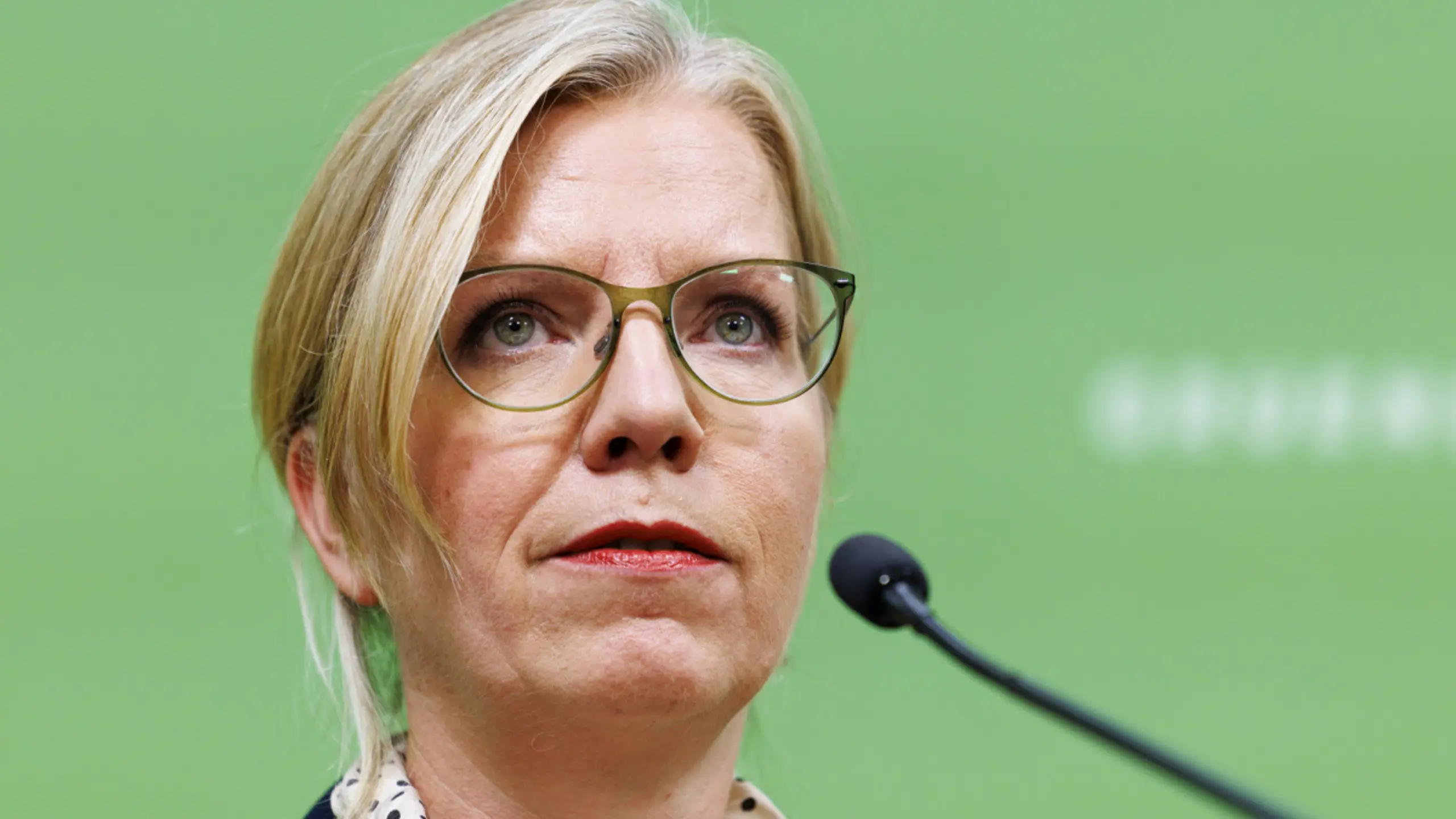 Gewessler bei einer Pressekonferenz Ende September