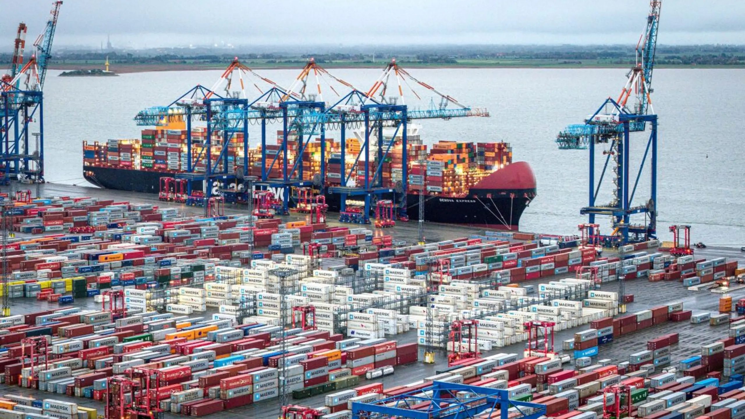 ++ ARCHIVBILD ++ Außenhandelsumsatz mit China gestiegen