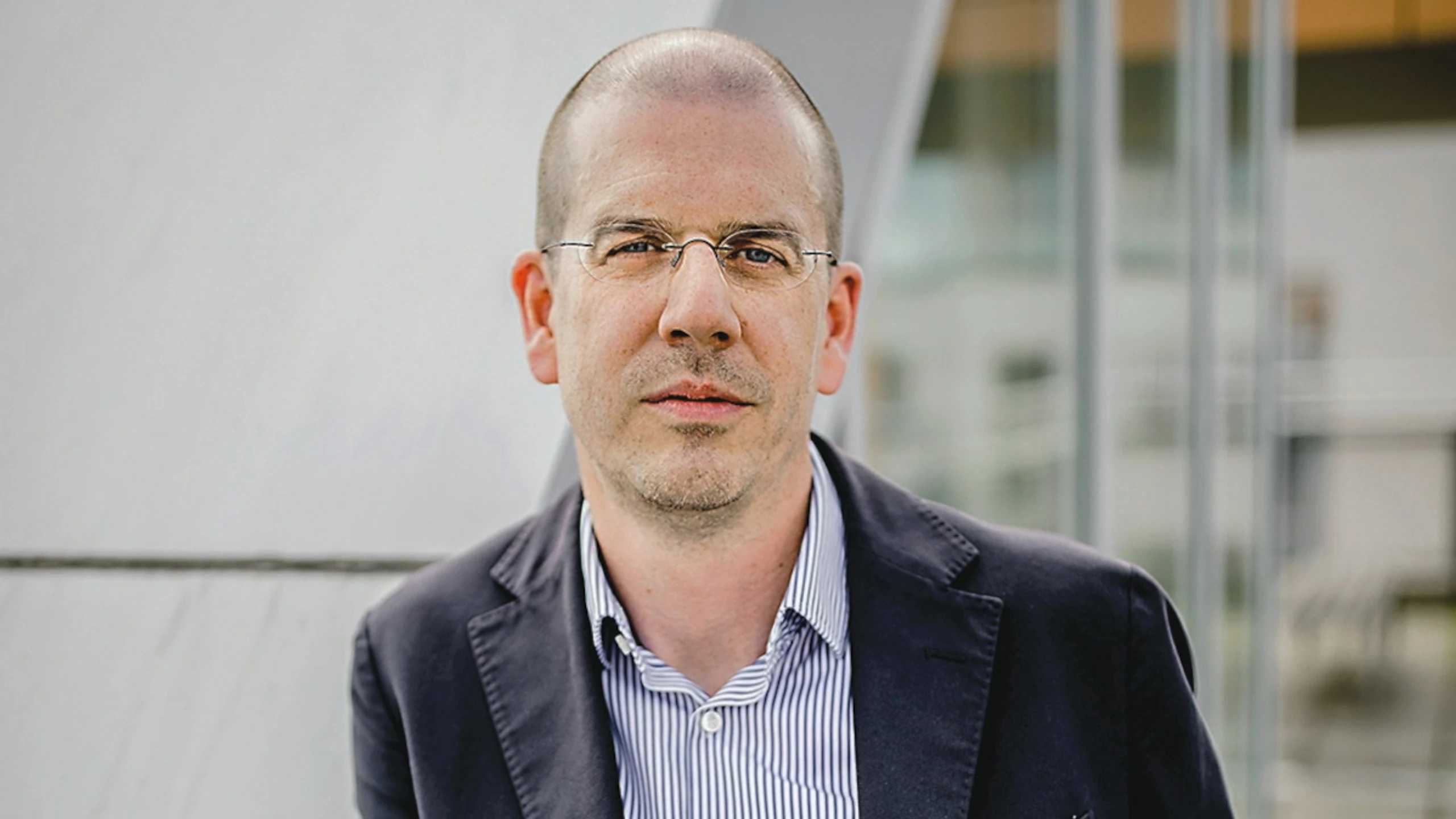 Peter Hajek: „Umfragen zu publizieren, macht Spaß und stillt die eigene Neugier“