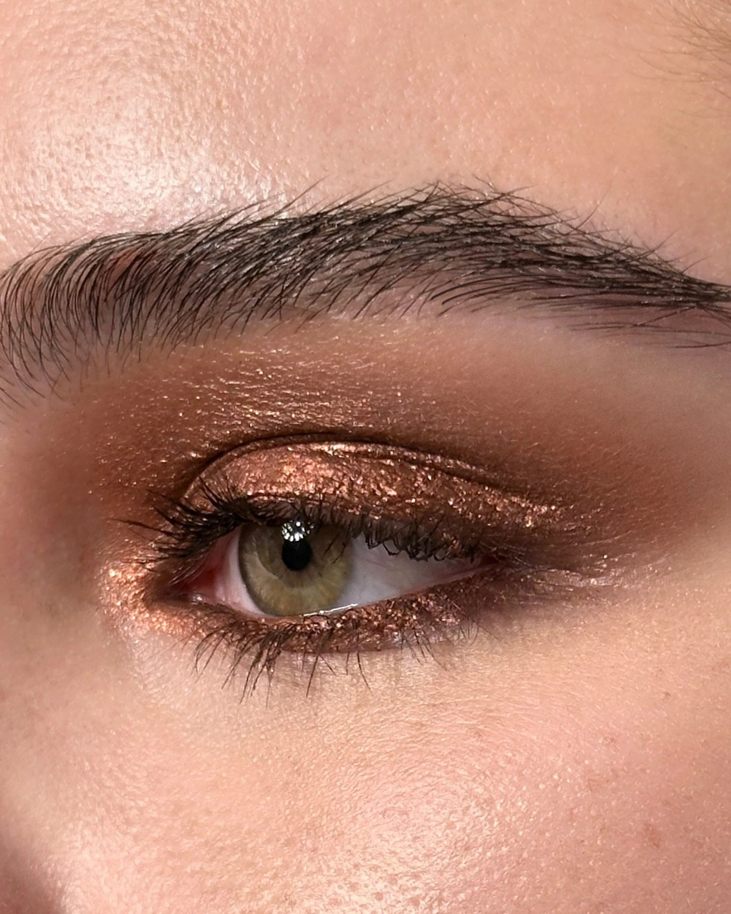 © Instagram/violette_fr Blurred image background