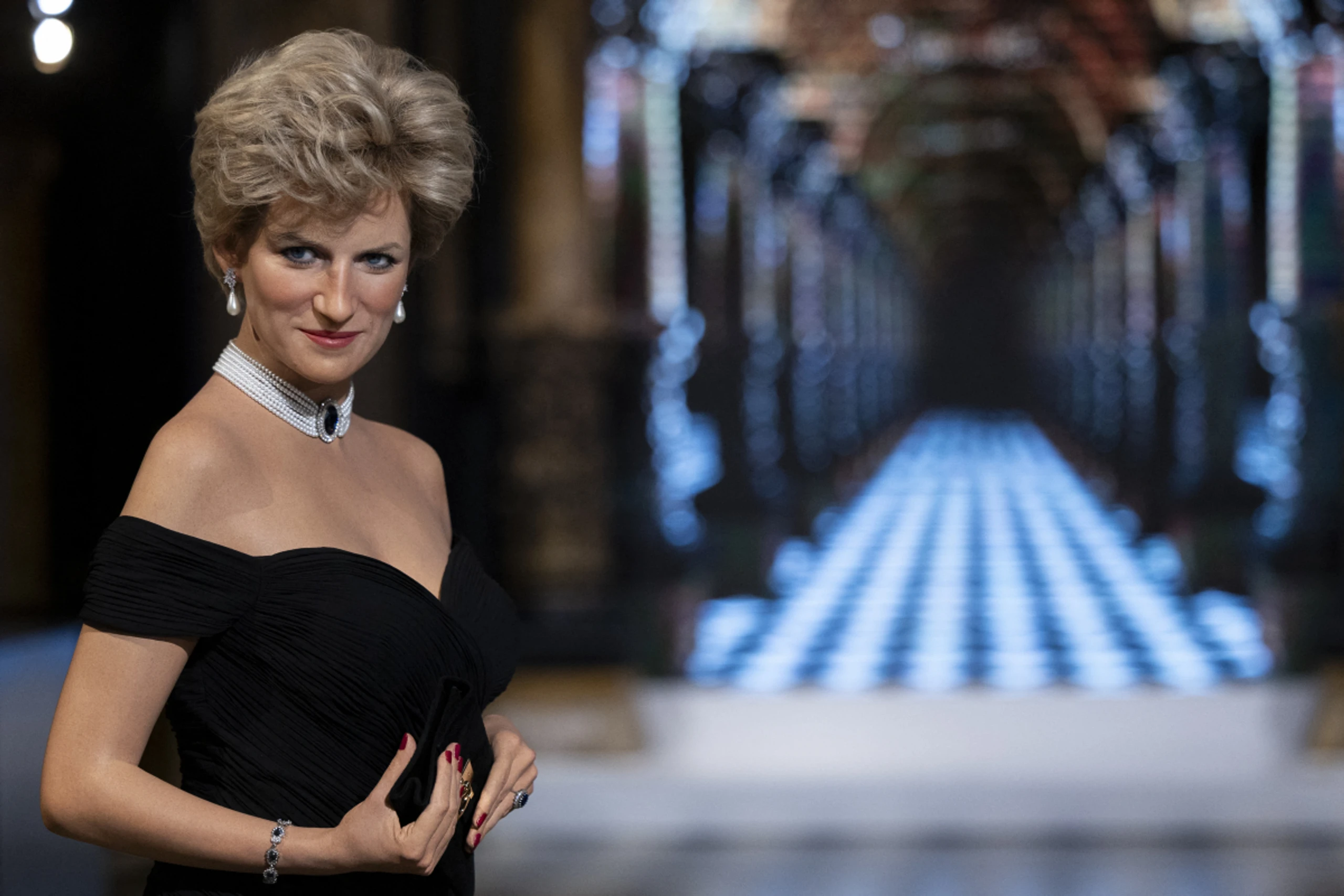 Im berühmten "Rachekleid" ausgestellt