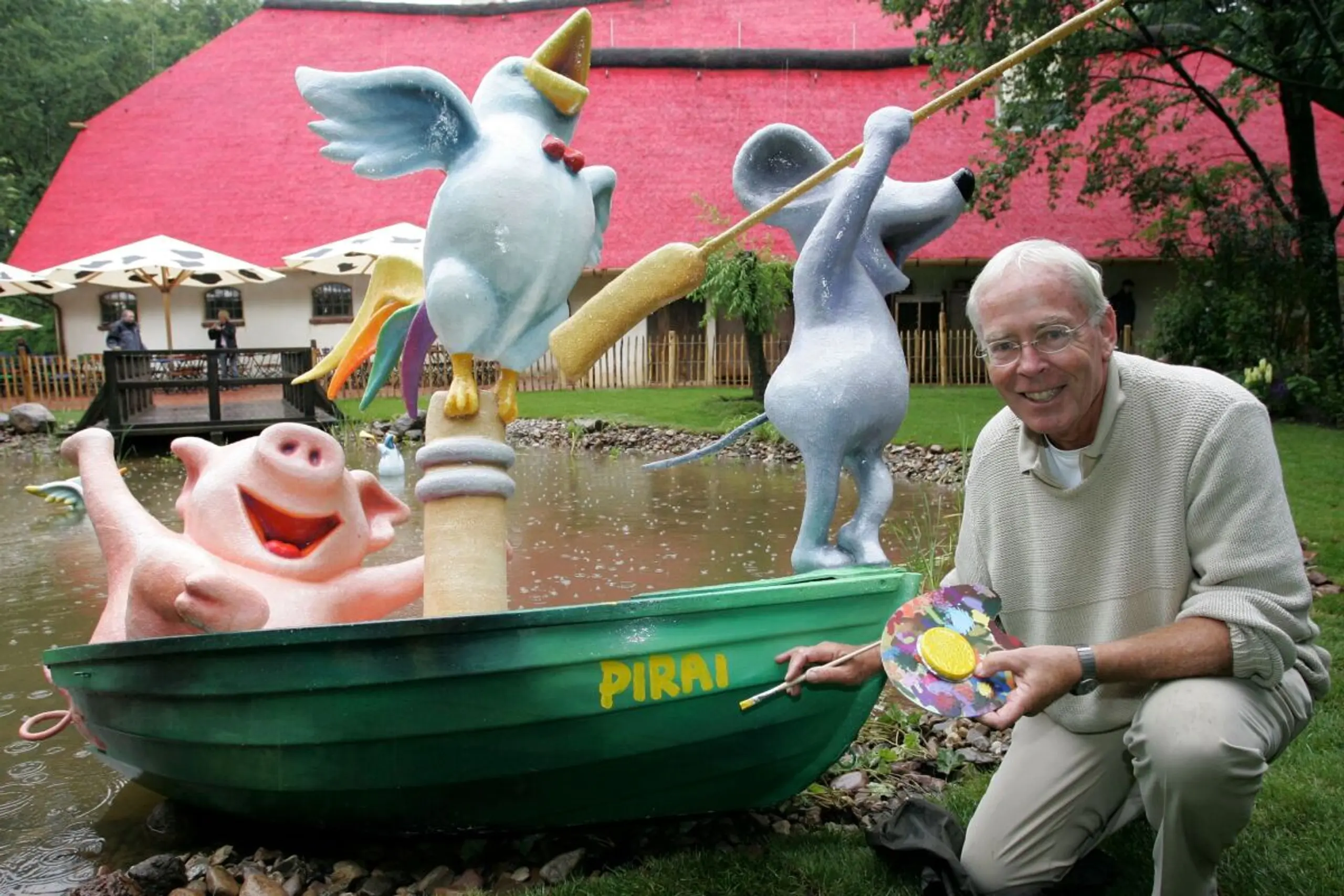 ++ ARCHIVBILD ++ Helme Heines Bilderbücher wurden in 35 Sprachen übersetzt