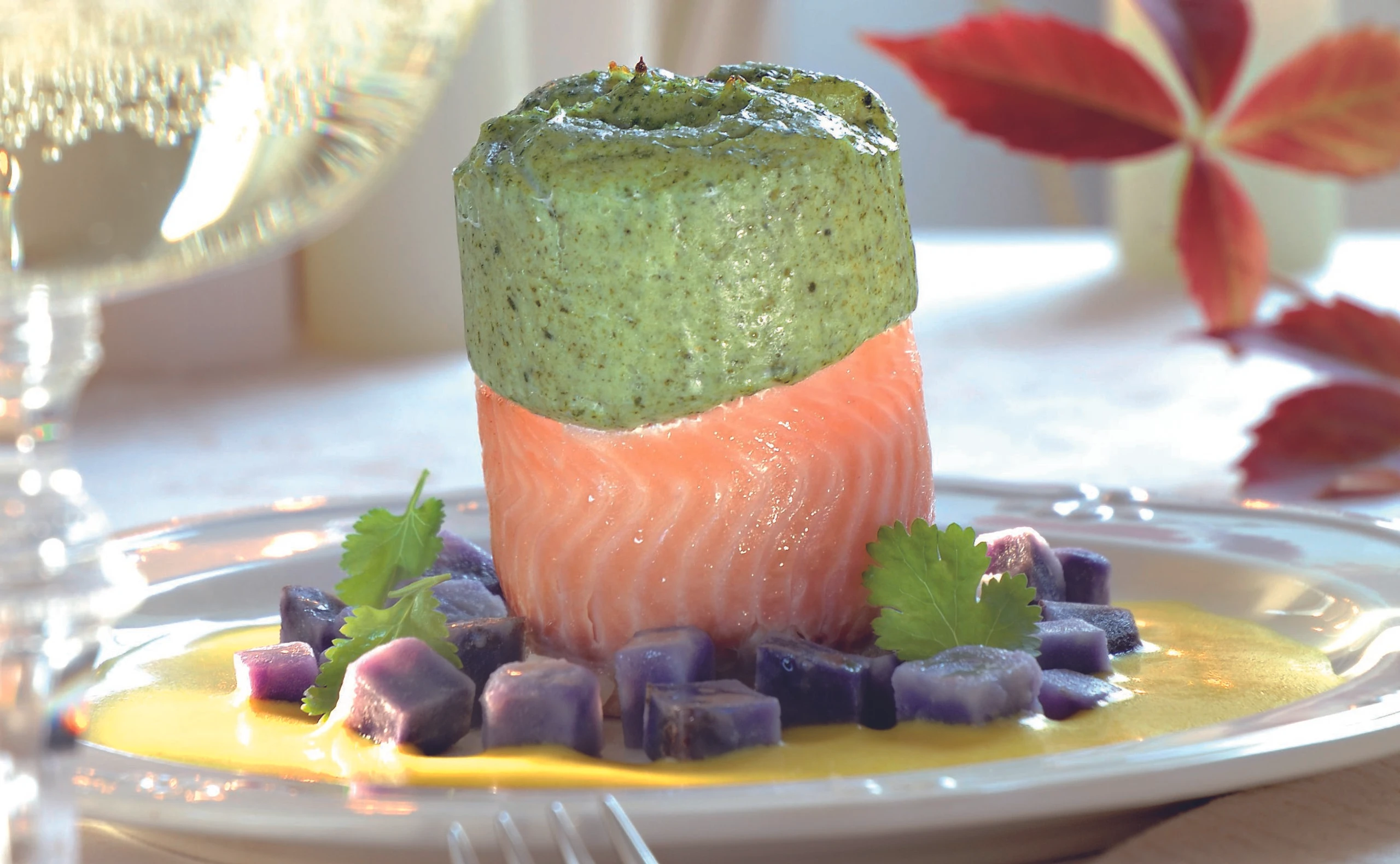 Soufflierte Lachsforelle mit Currysauce