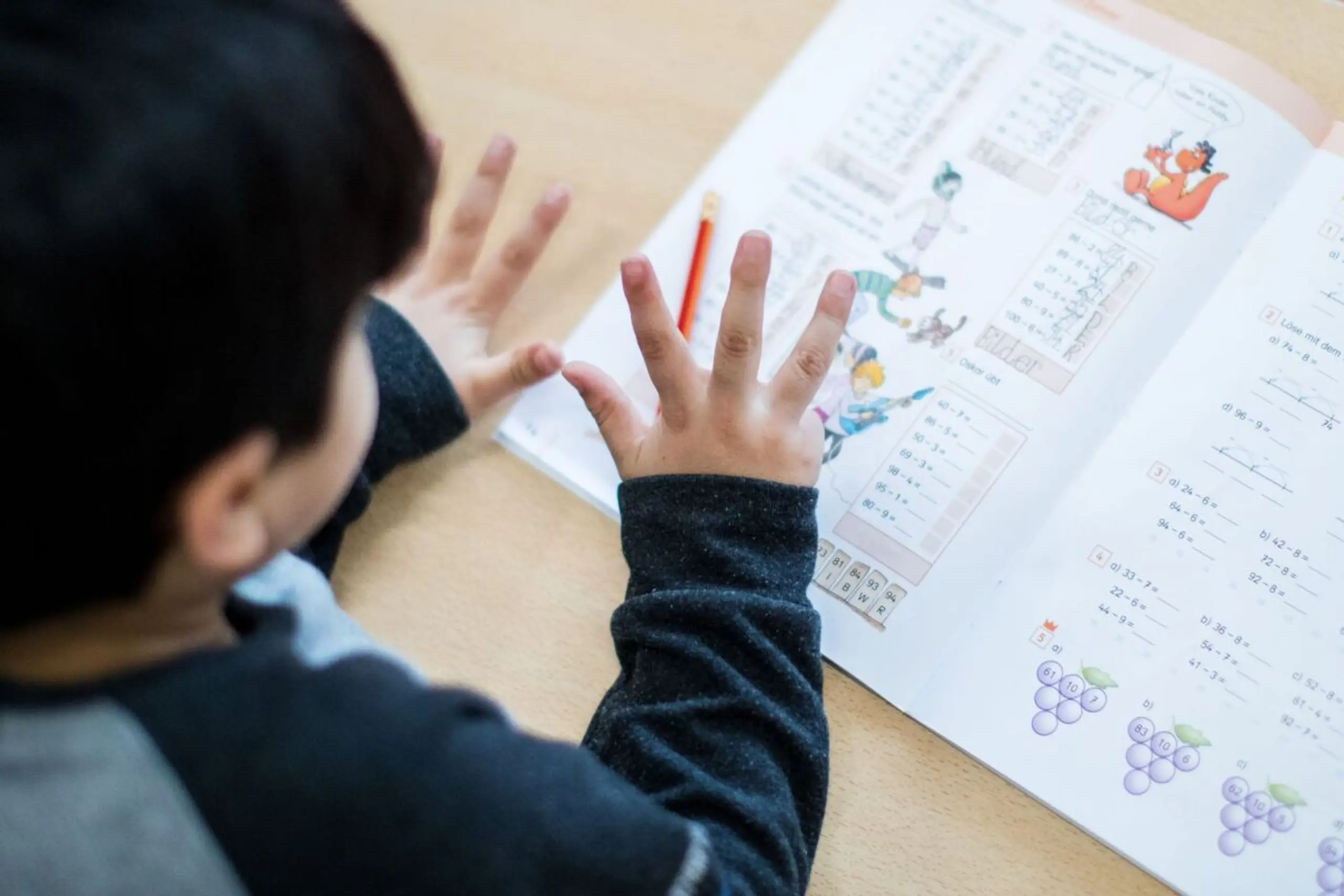 Kinder, die nie mit den Fingern zählten, schnitten am schwächsten ab